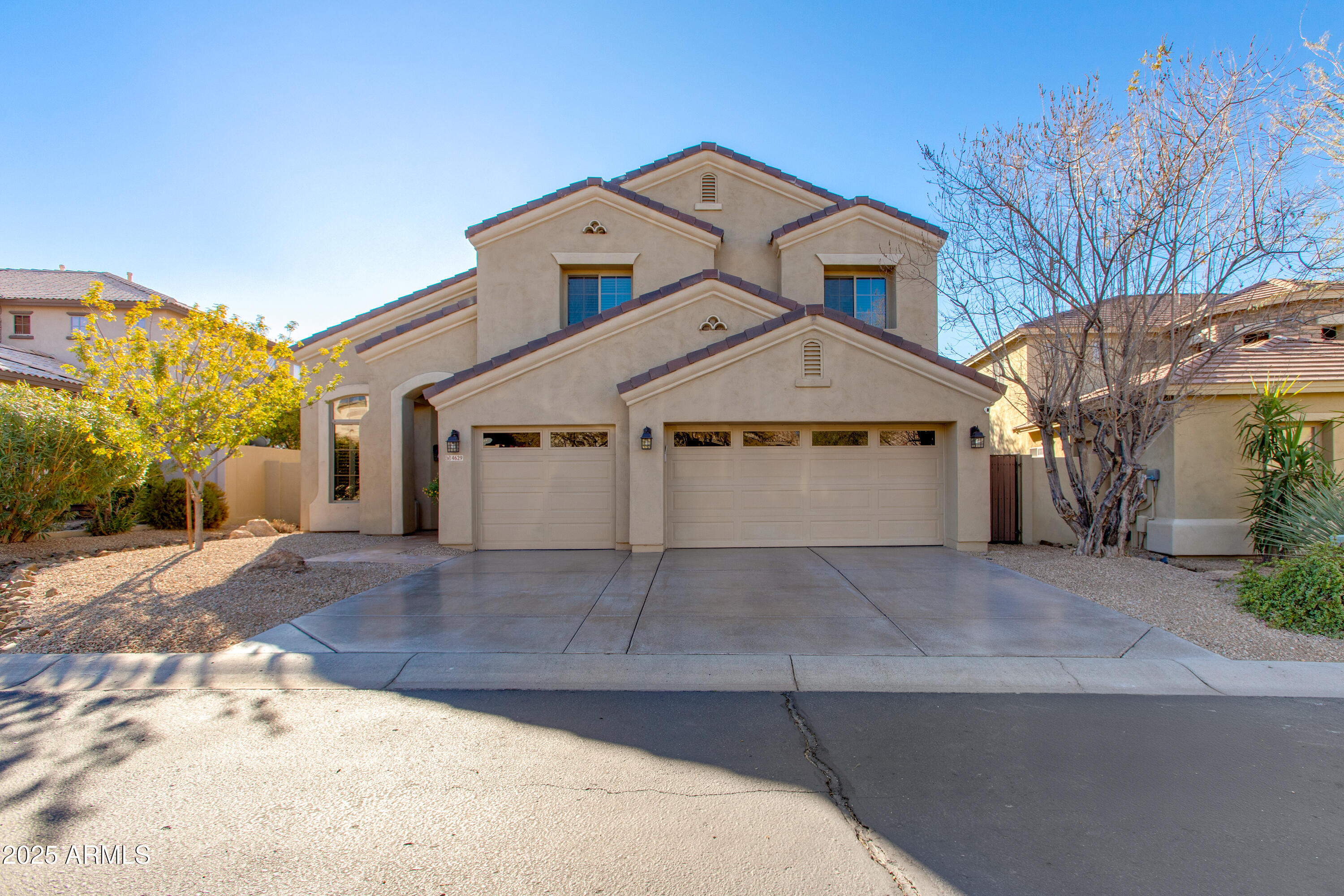4629 E TUMBLEWEED Drive