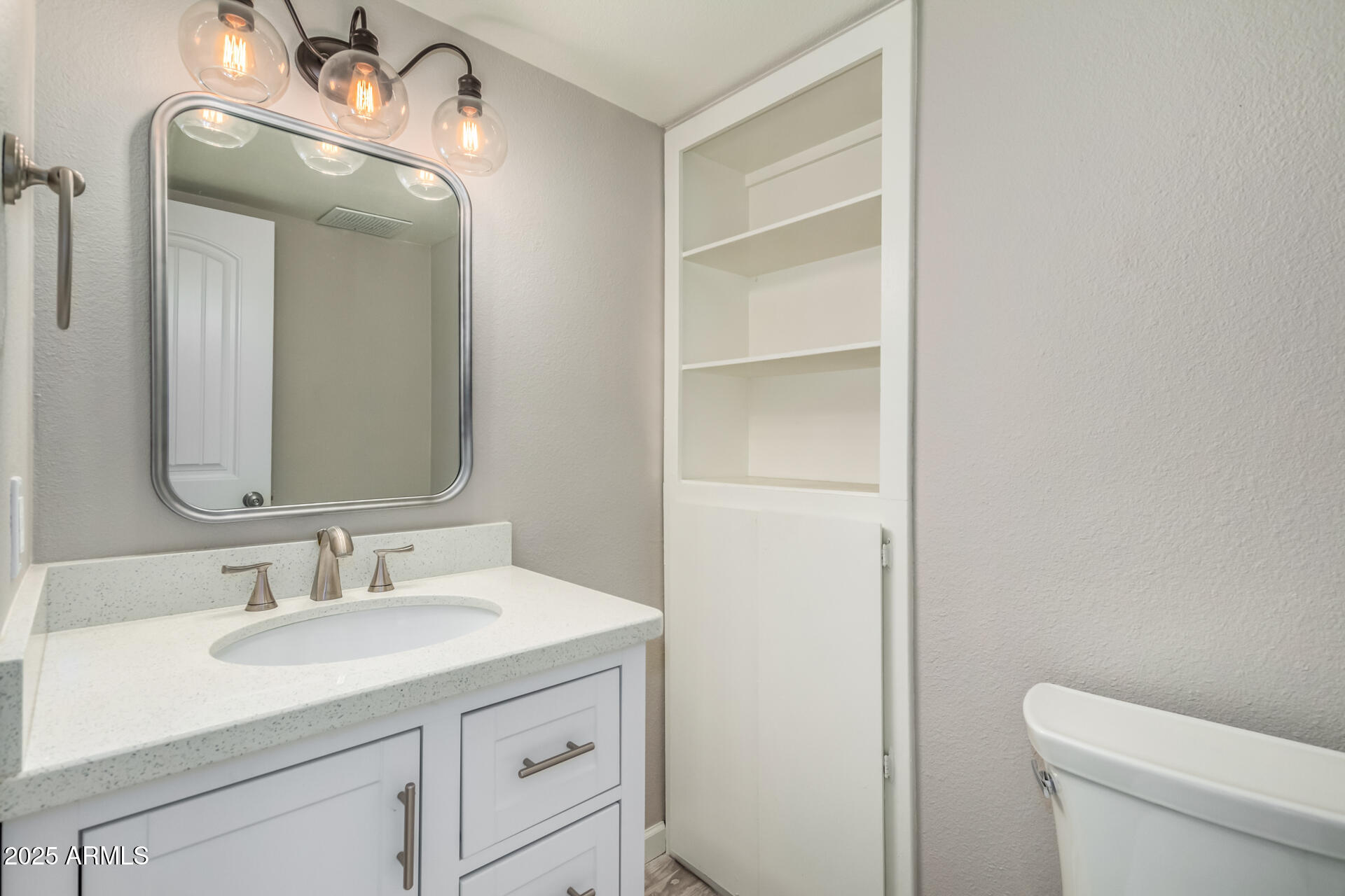 6161 N GRANITE REEF Road