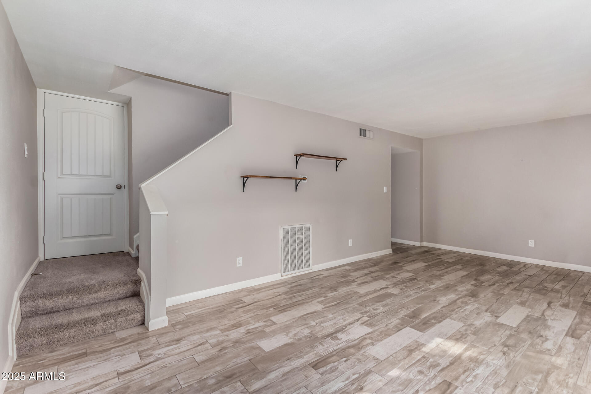 6161 N GRANITE REEF Road