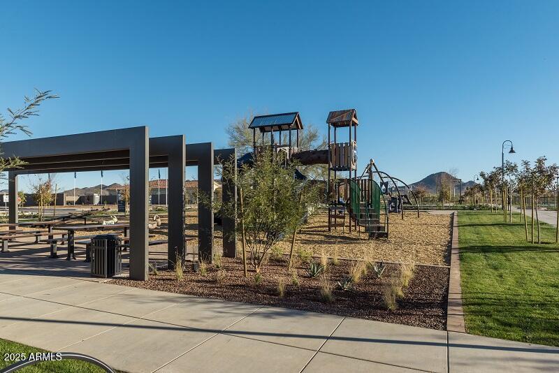 2228 W CHISUM Trail