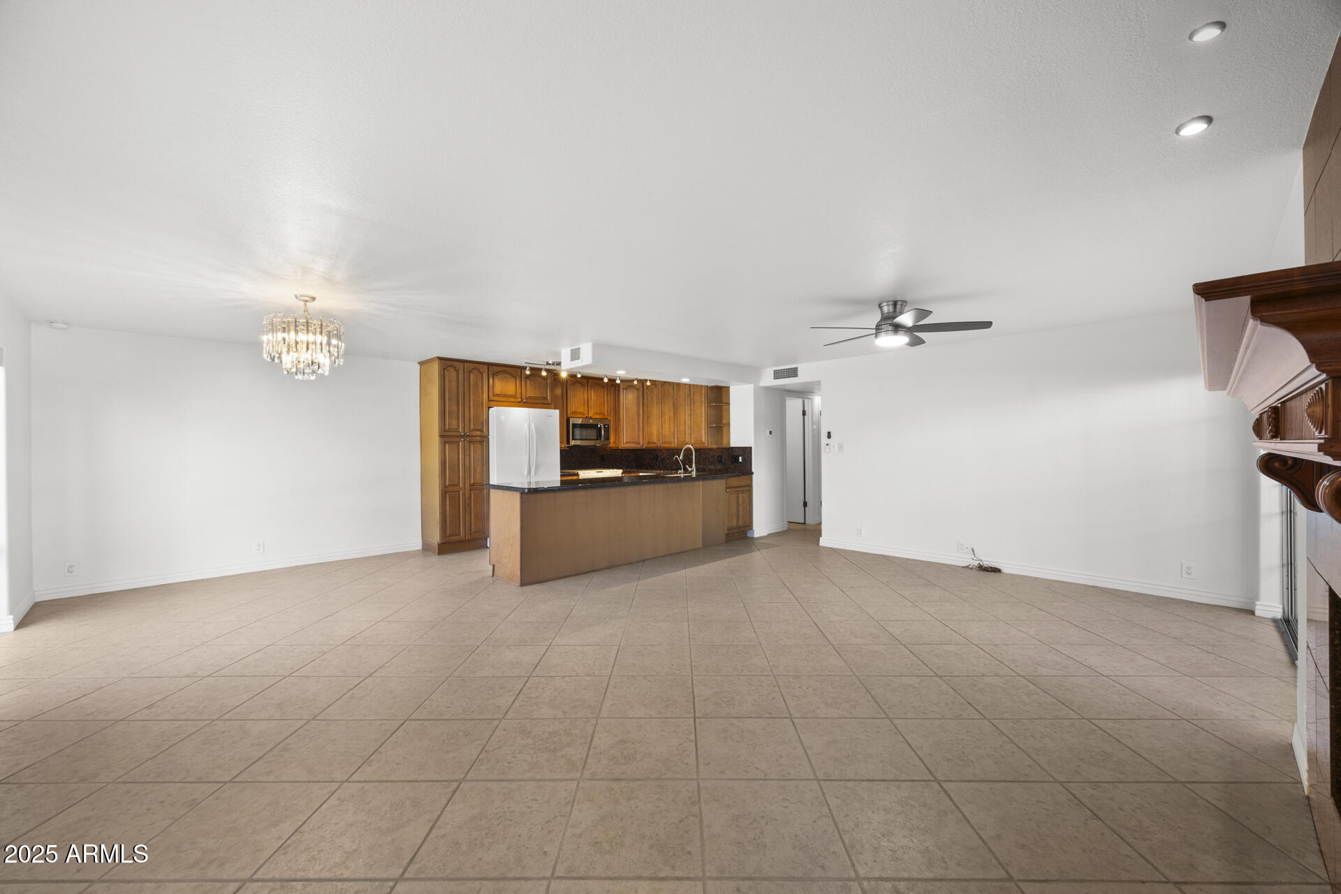 7401 E NORTHLAND Drive # 1