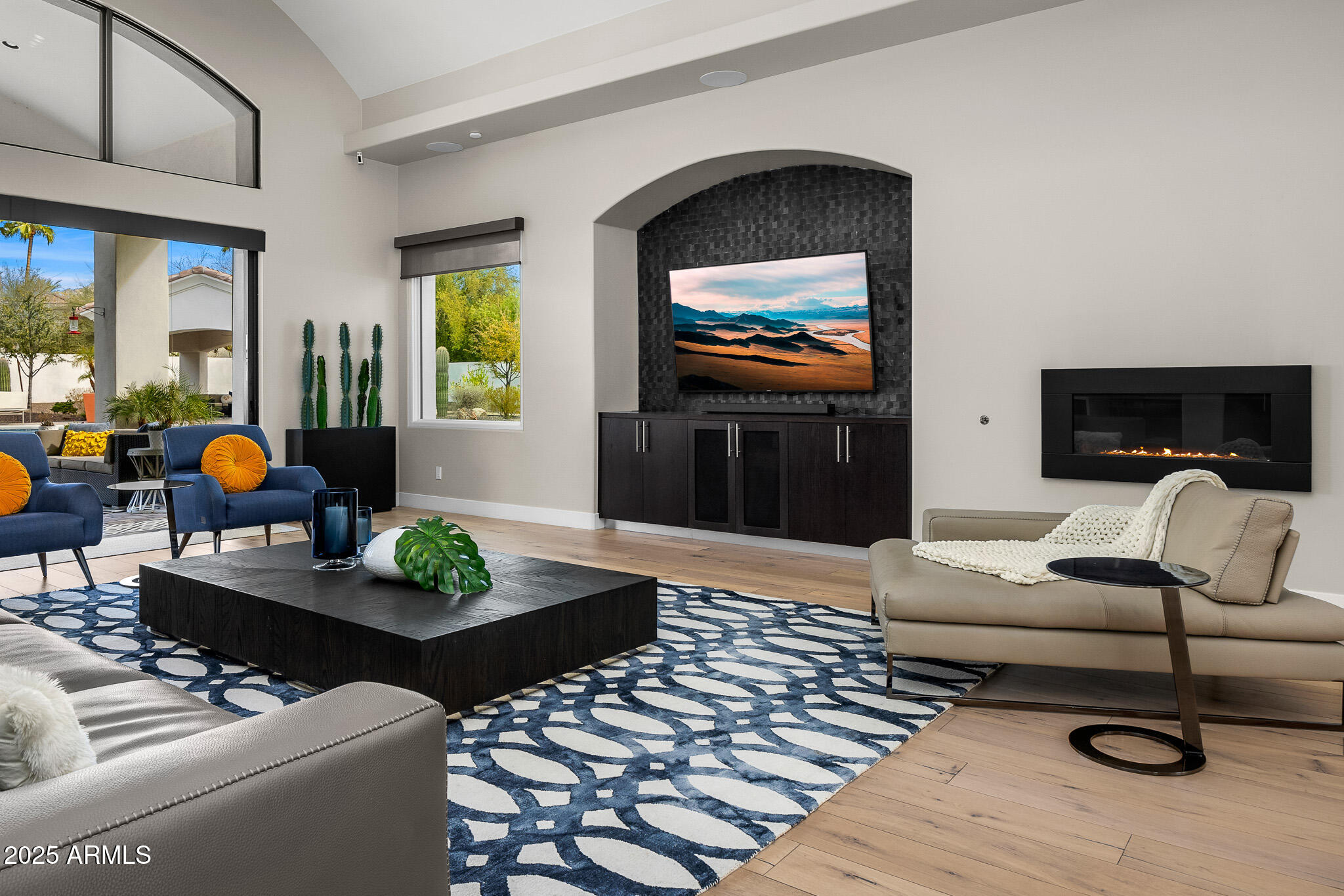 3246 E SAN MIGUEL Place