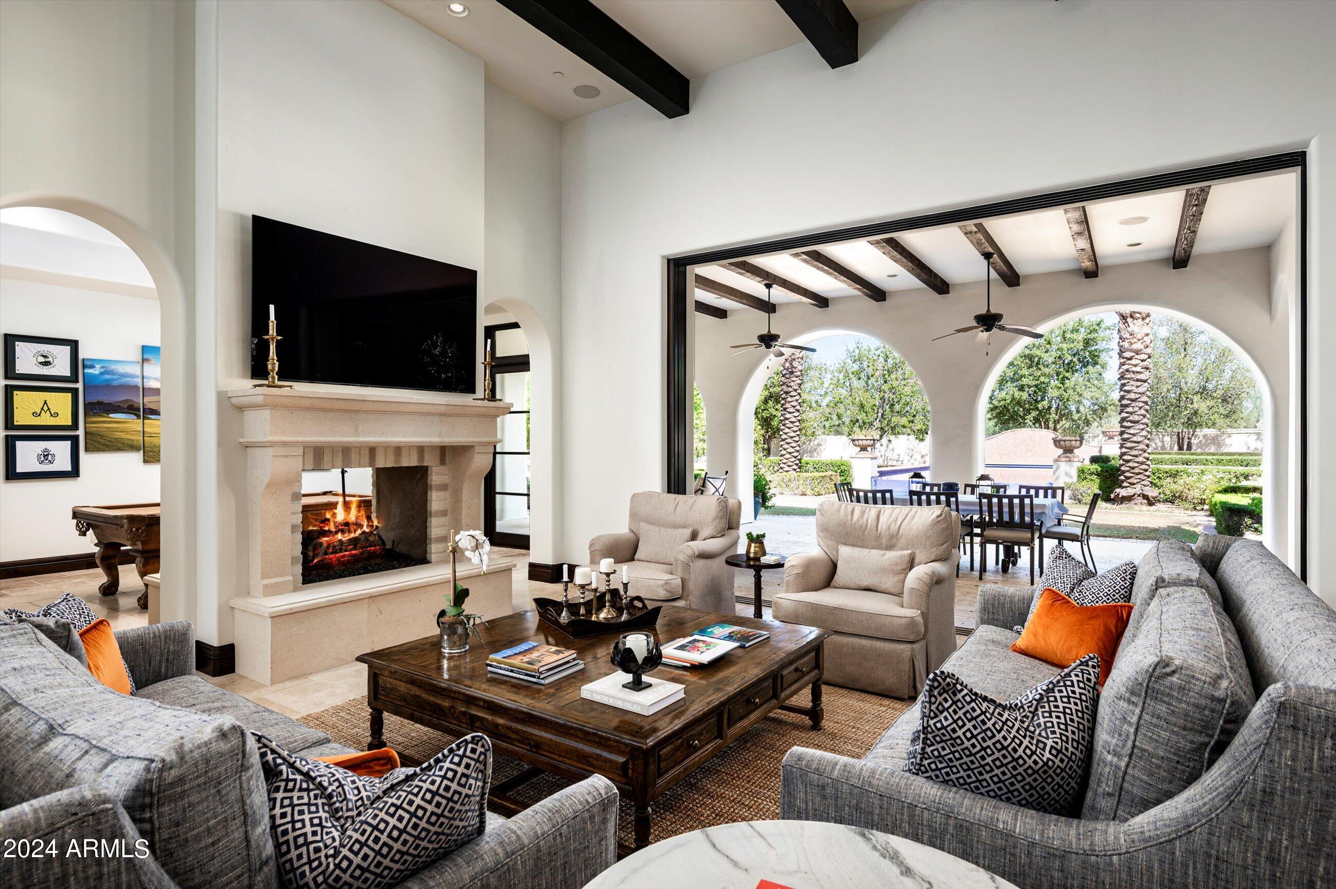5016 E BUTLER Drive