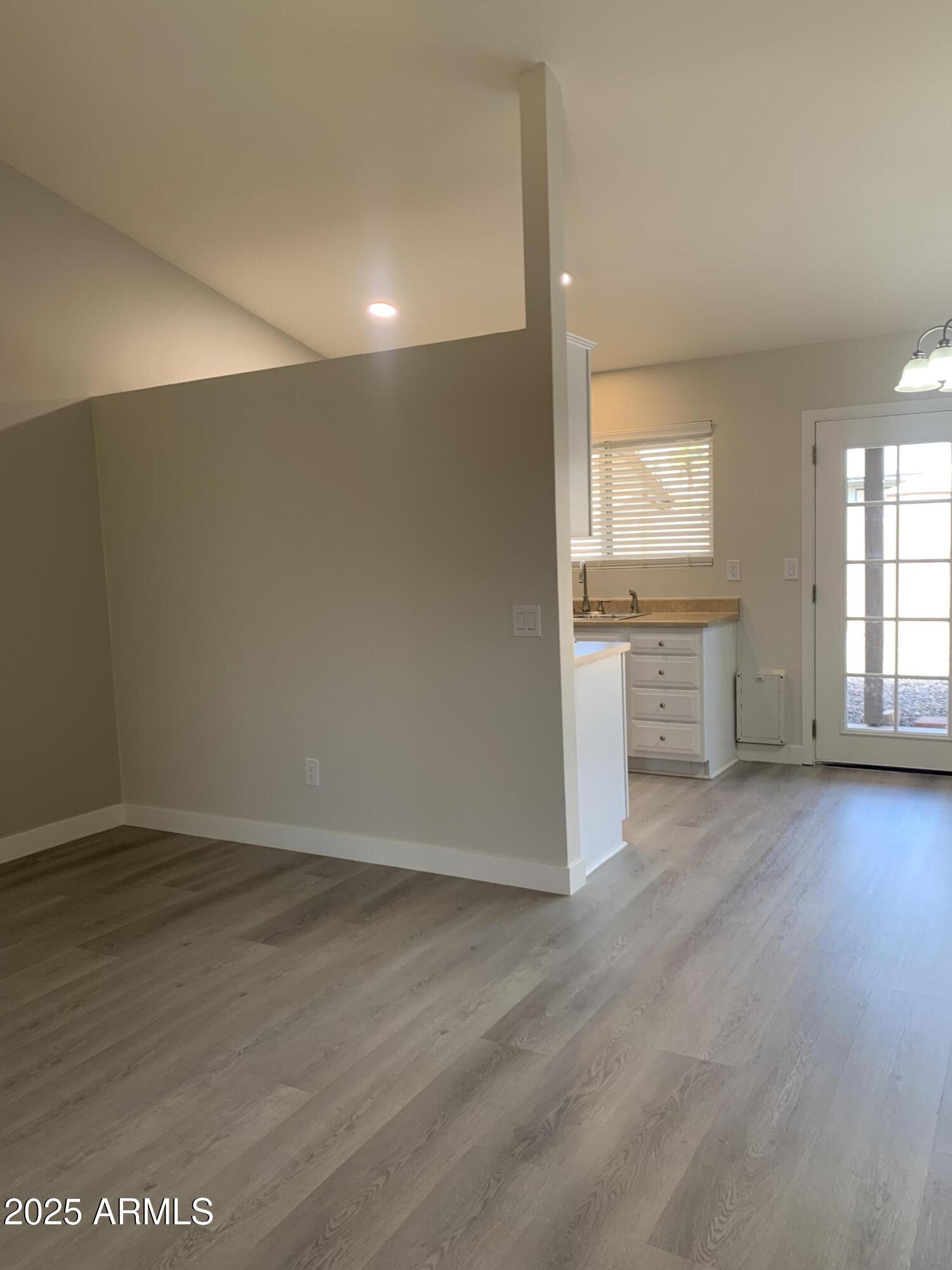 3018 W IRMA Lane