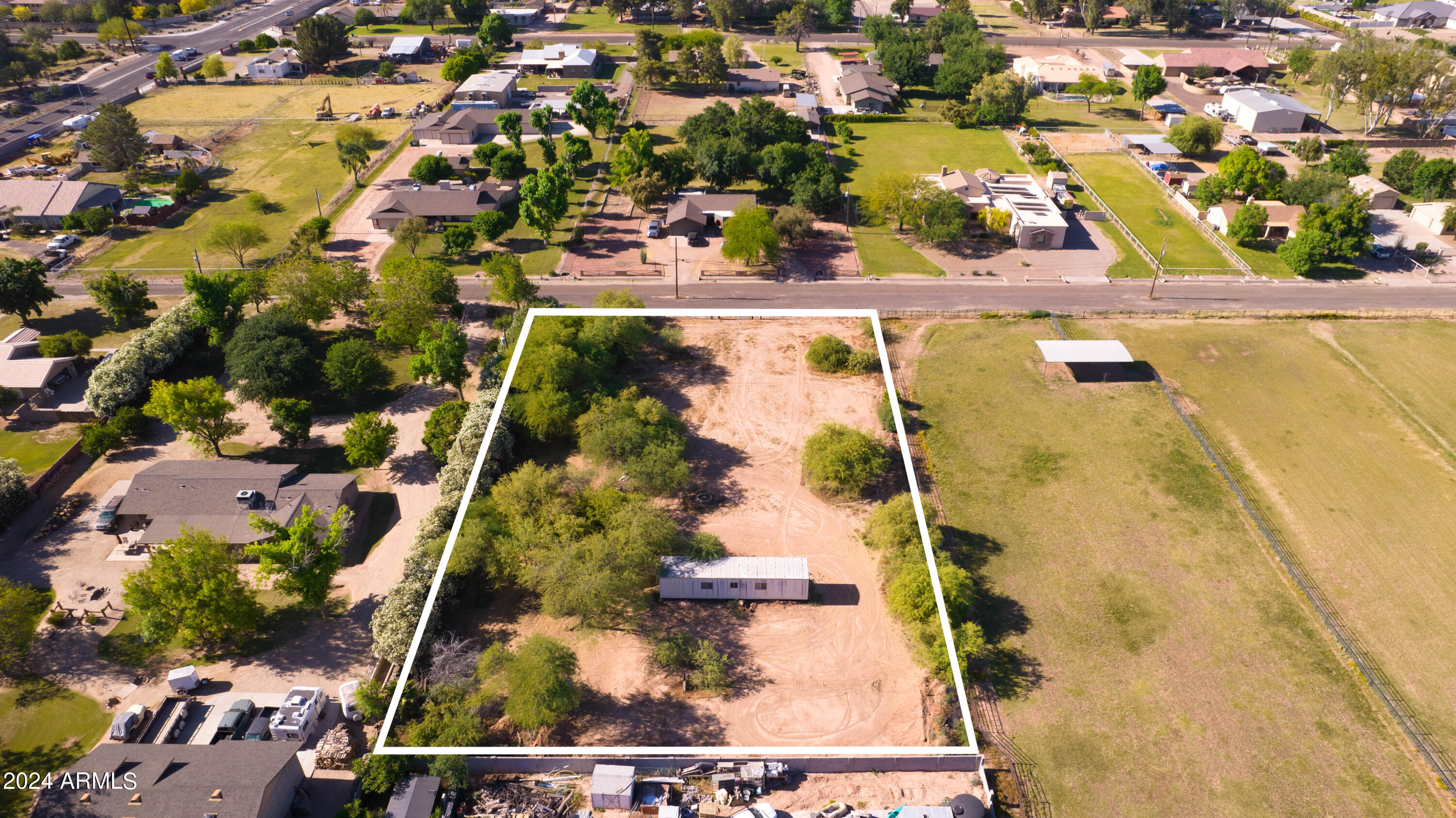 127XX E Via De Arboles --