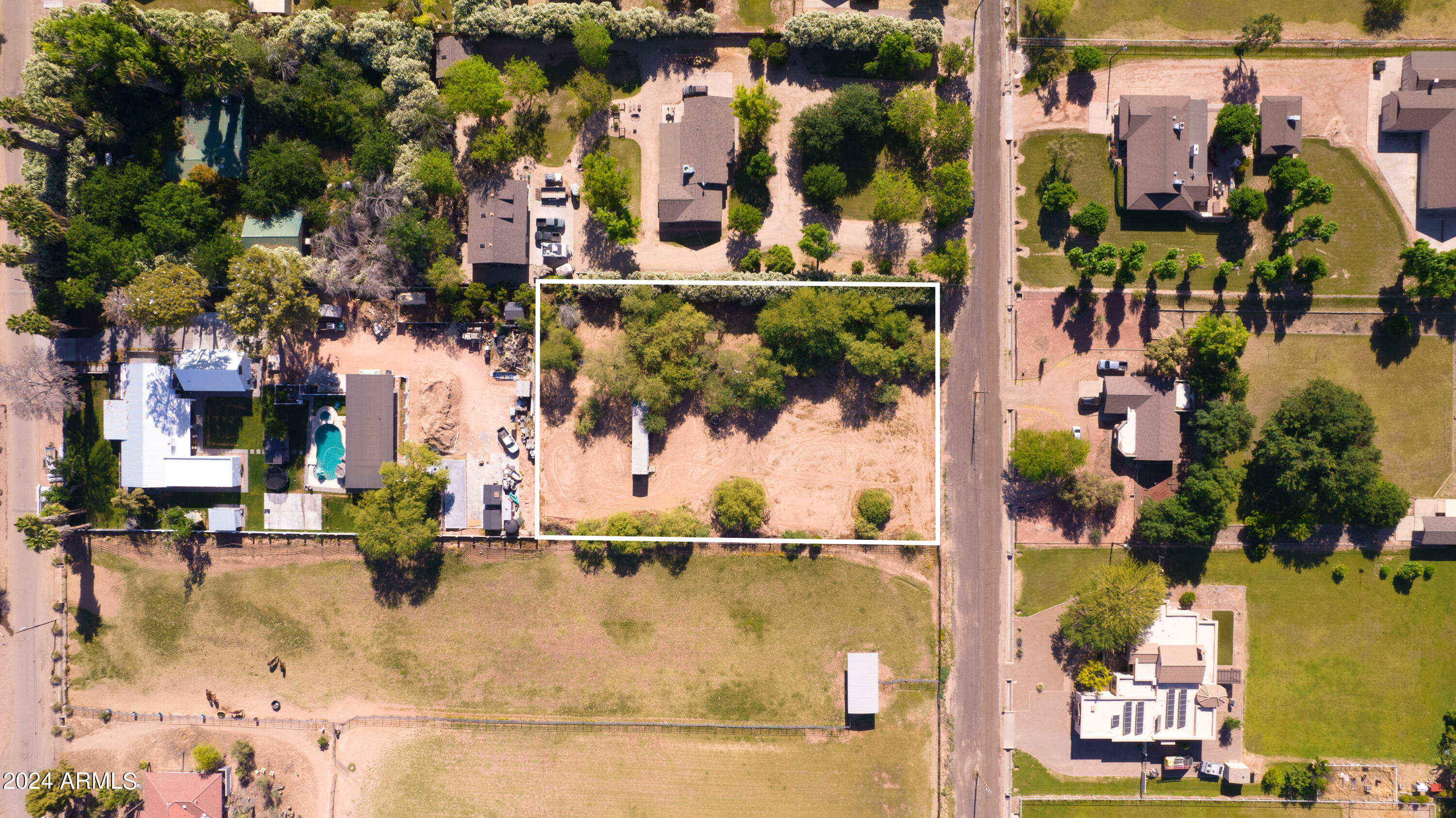 127XX E Via De Arboles --