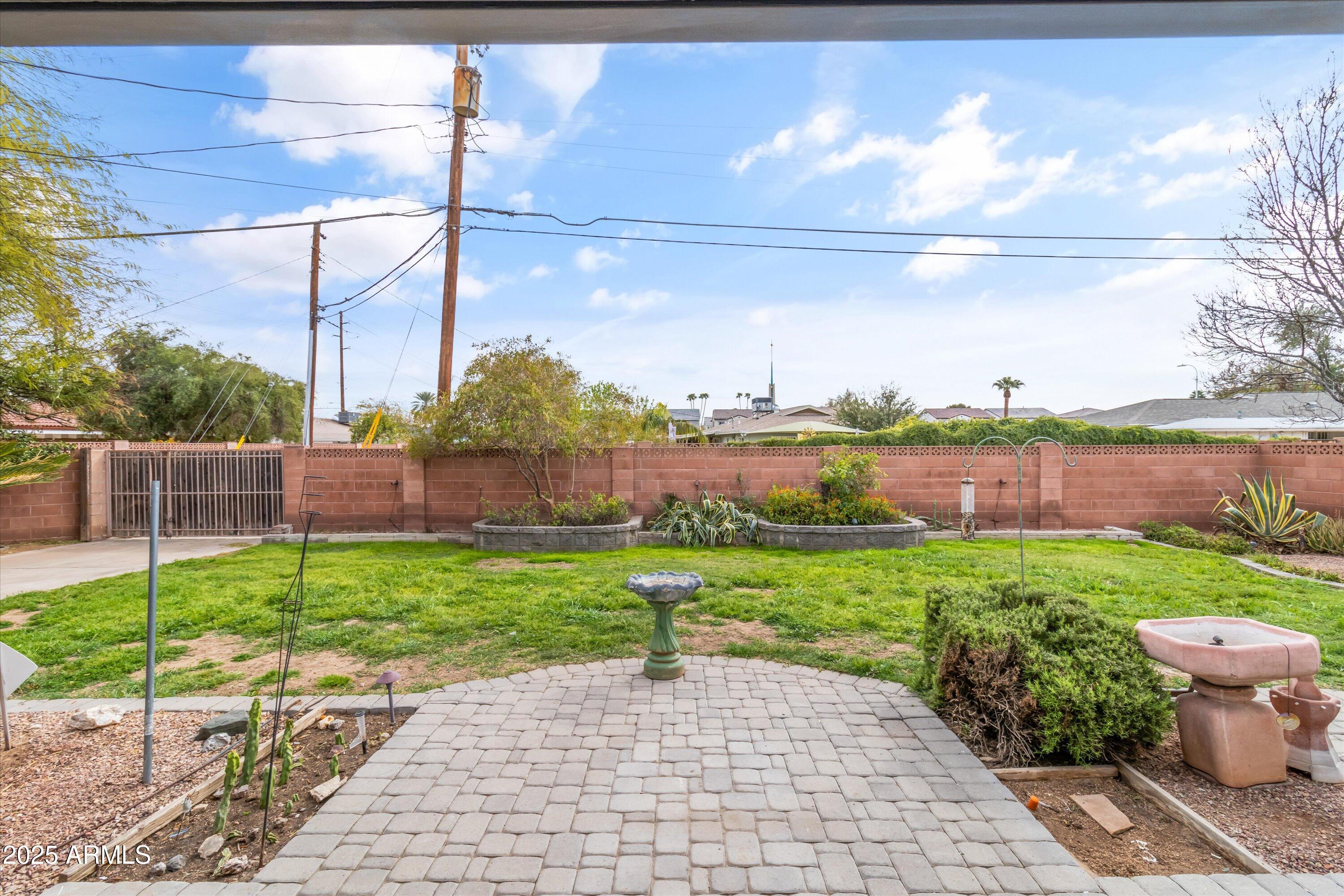 1509 W Tuckey Lane