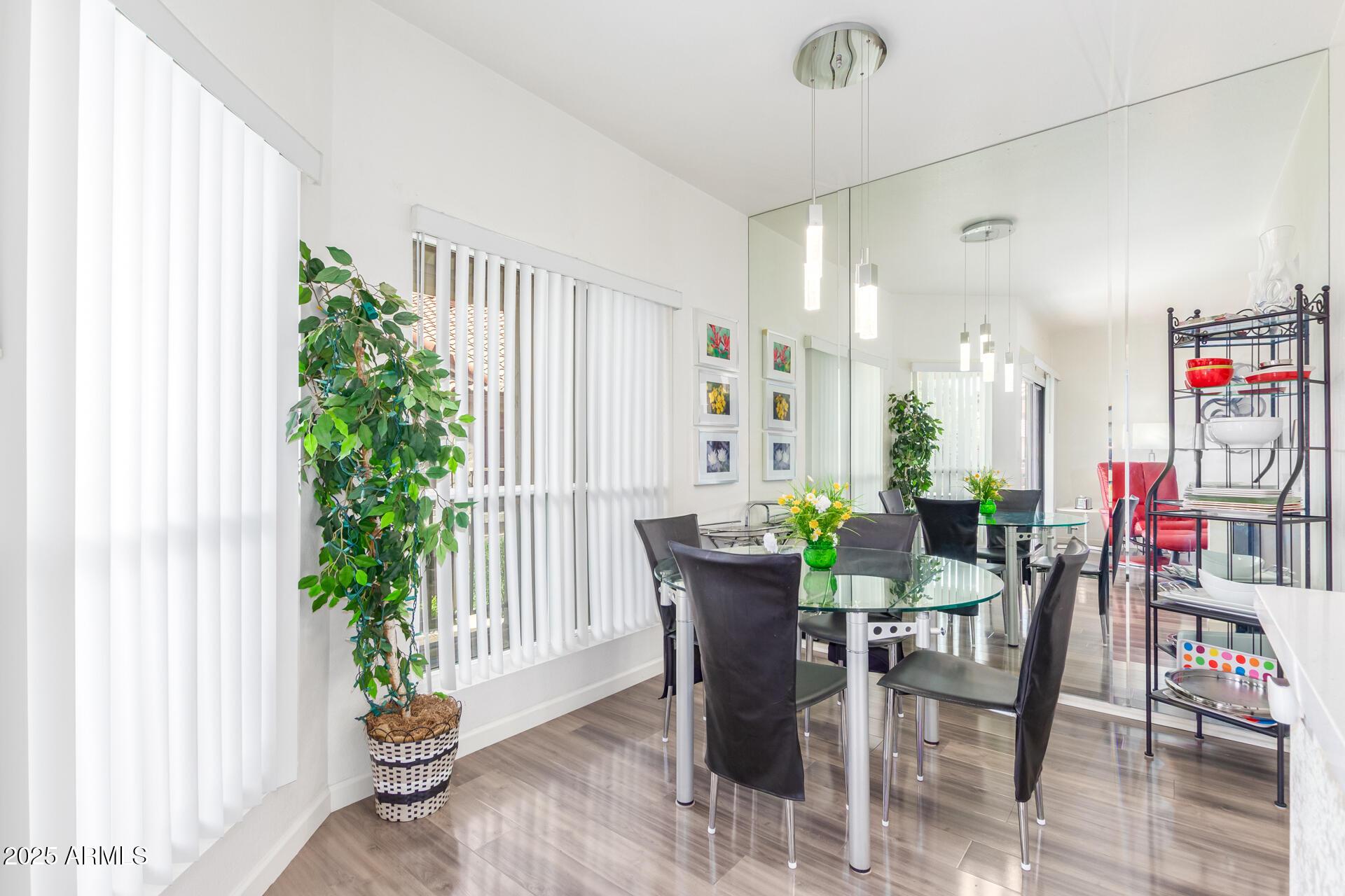 9711 E MOUNTAIN VIEW Road # 2524