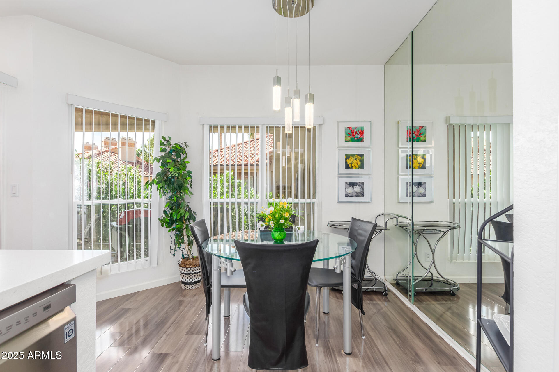 9711 E MOUNTAIN VIEW Road # 2524