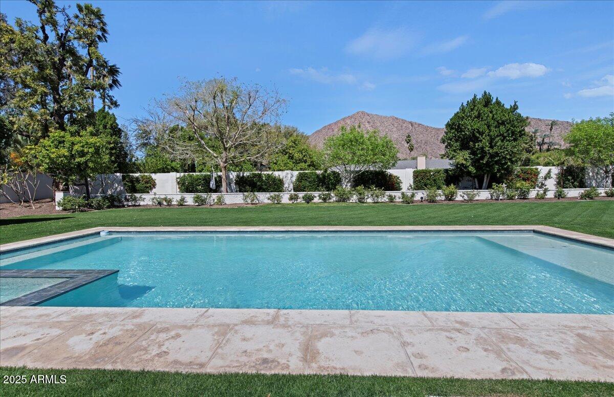 5446 E EXETER Boulevard