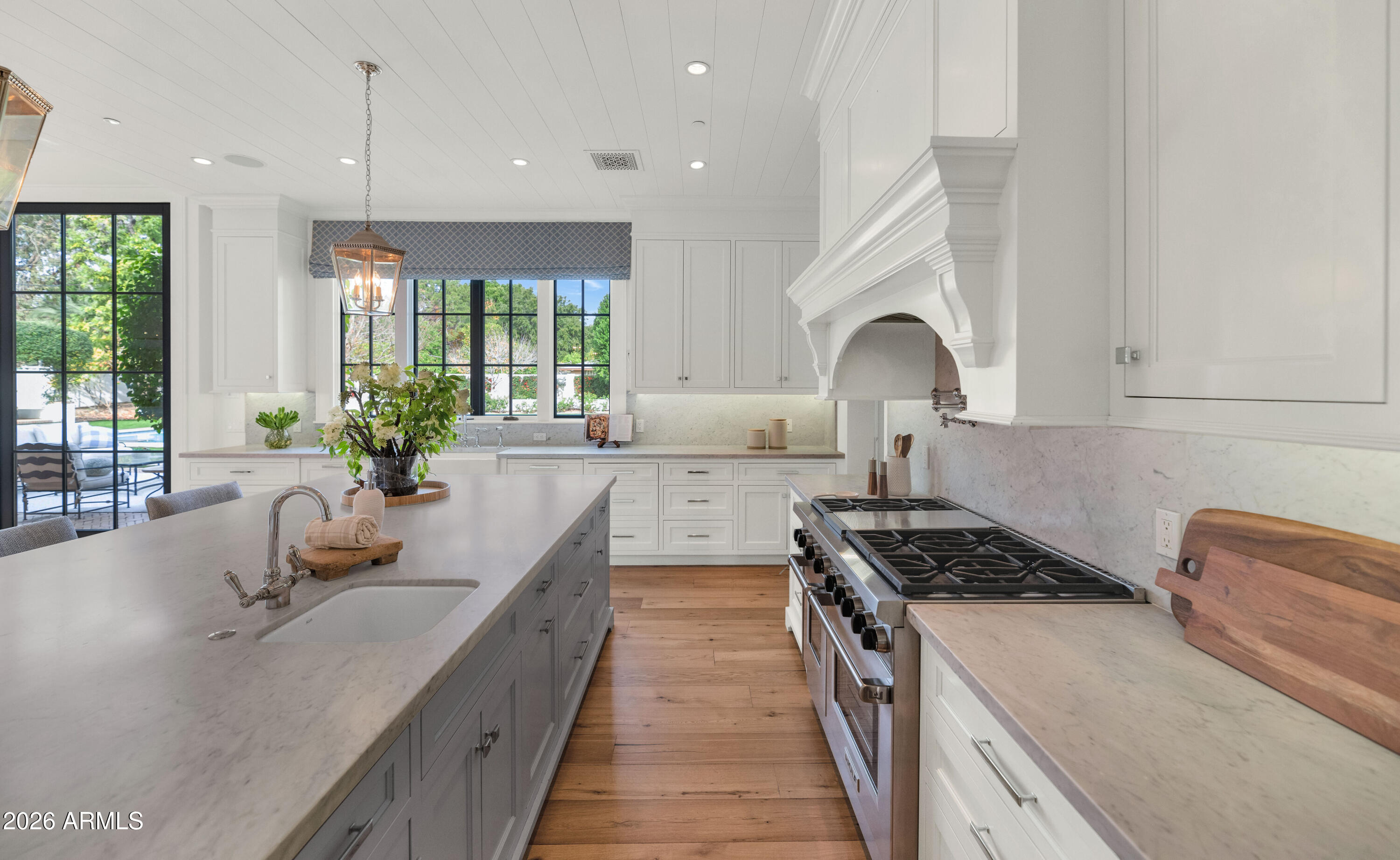 5446 E EXETER Boulevard