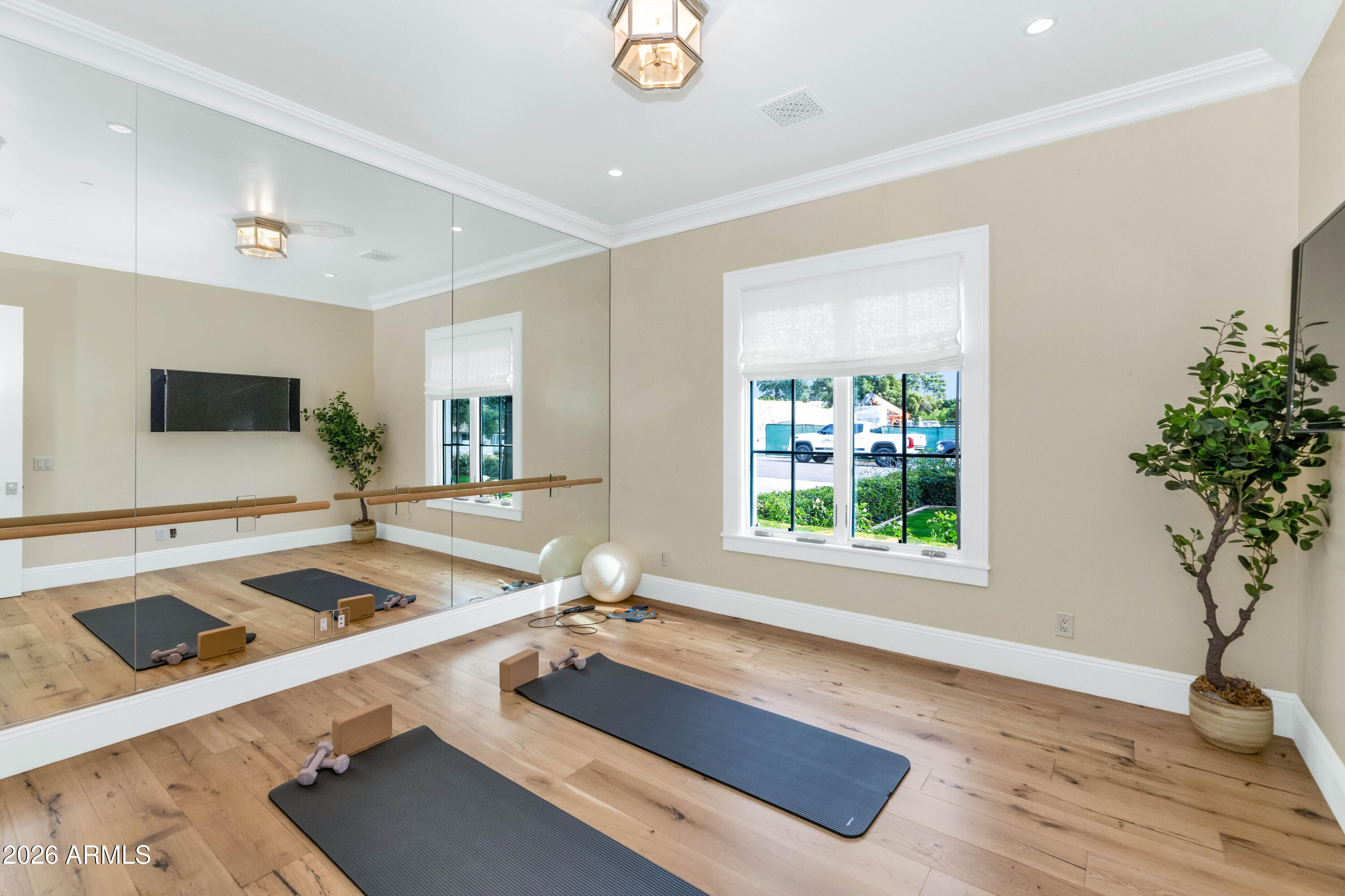 5446 E EXETER Boulevard