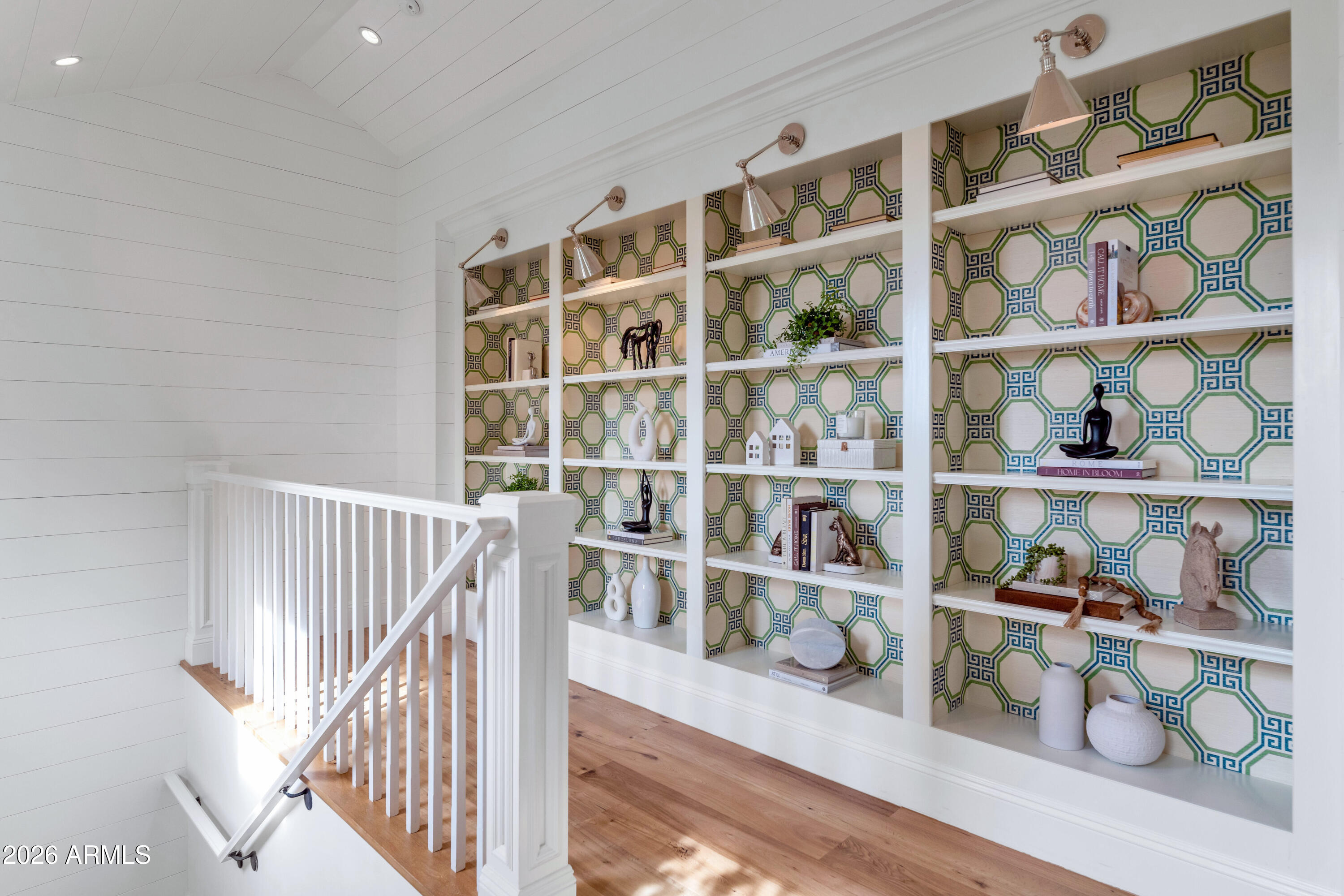 5446 E EXETER Boulevard