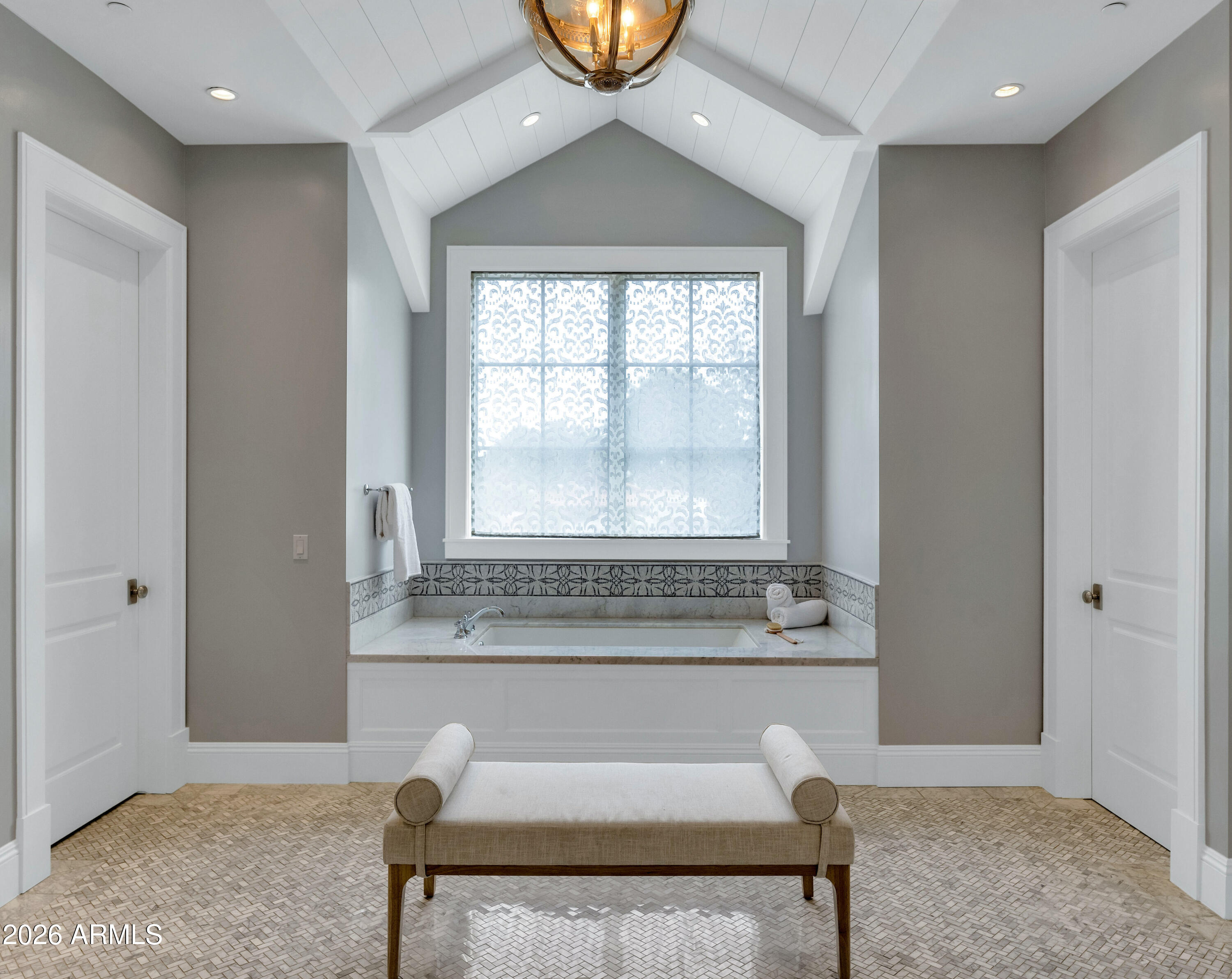 5446 E EXETER Boulevard