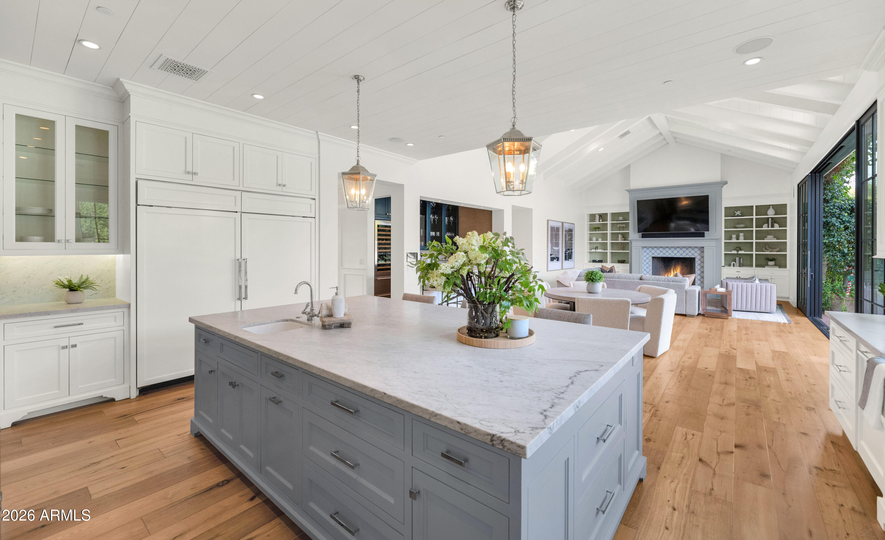 5446 E EXETER Boulevard