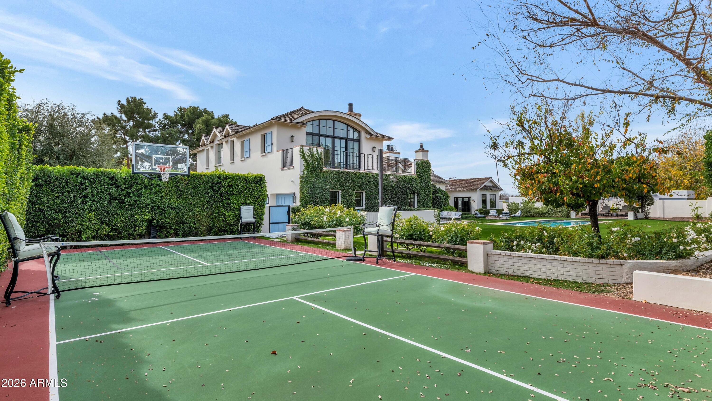 5446 E EXETER Boulevard