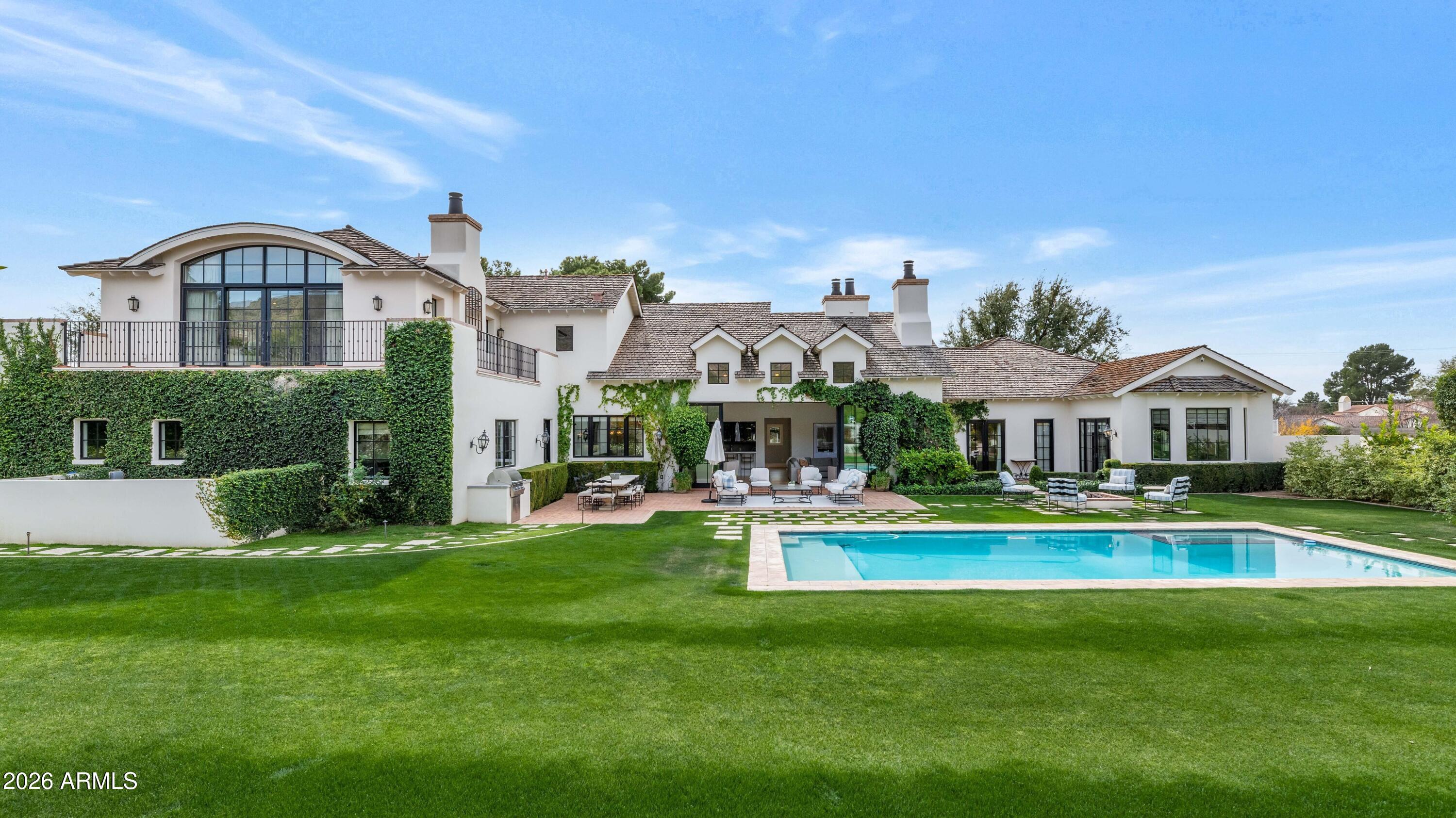 5446 E EXETER Boulevard