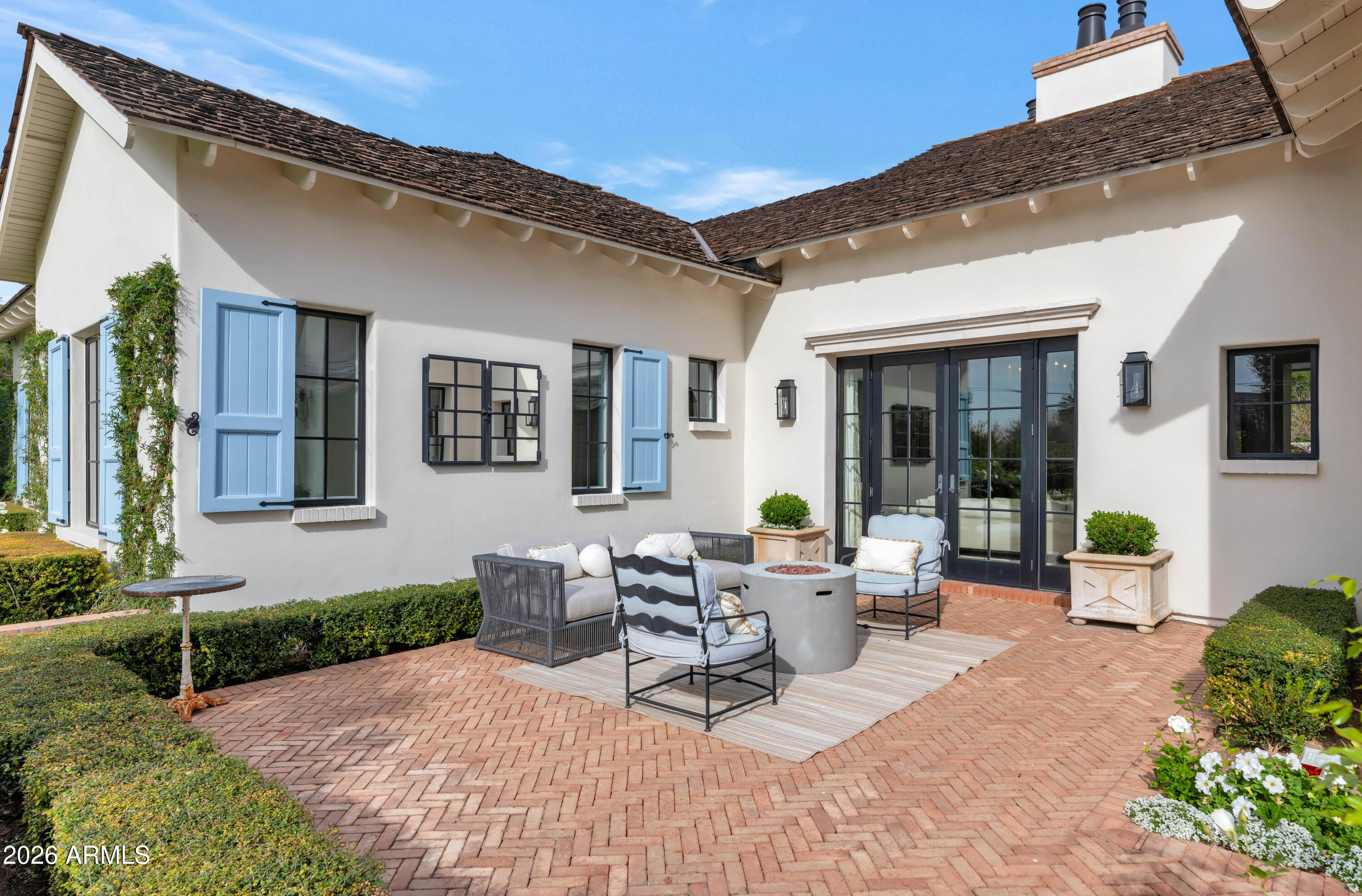 5446 E EXETER Boulevard