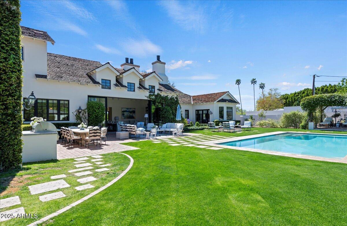 5446 E EXETER Boulevard