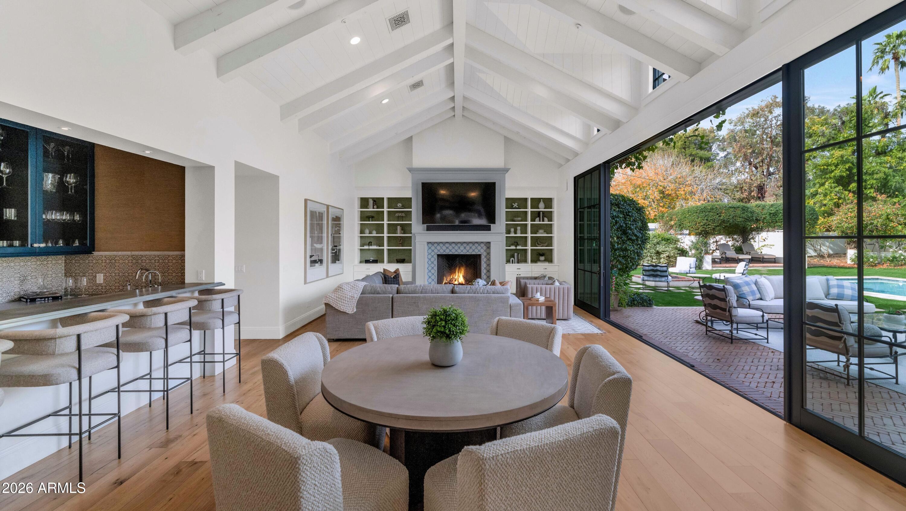 5446 E EXETER Boulevard