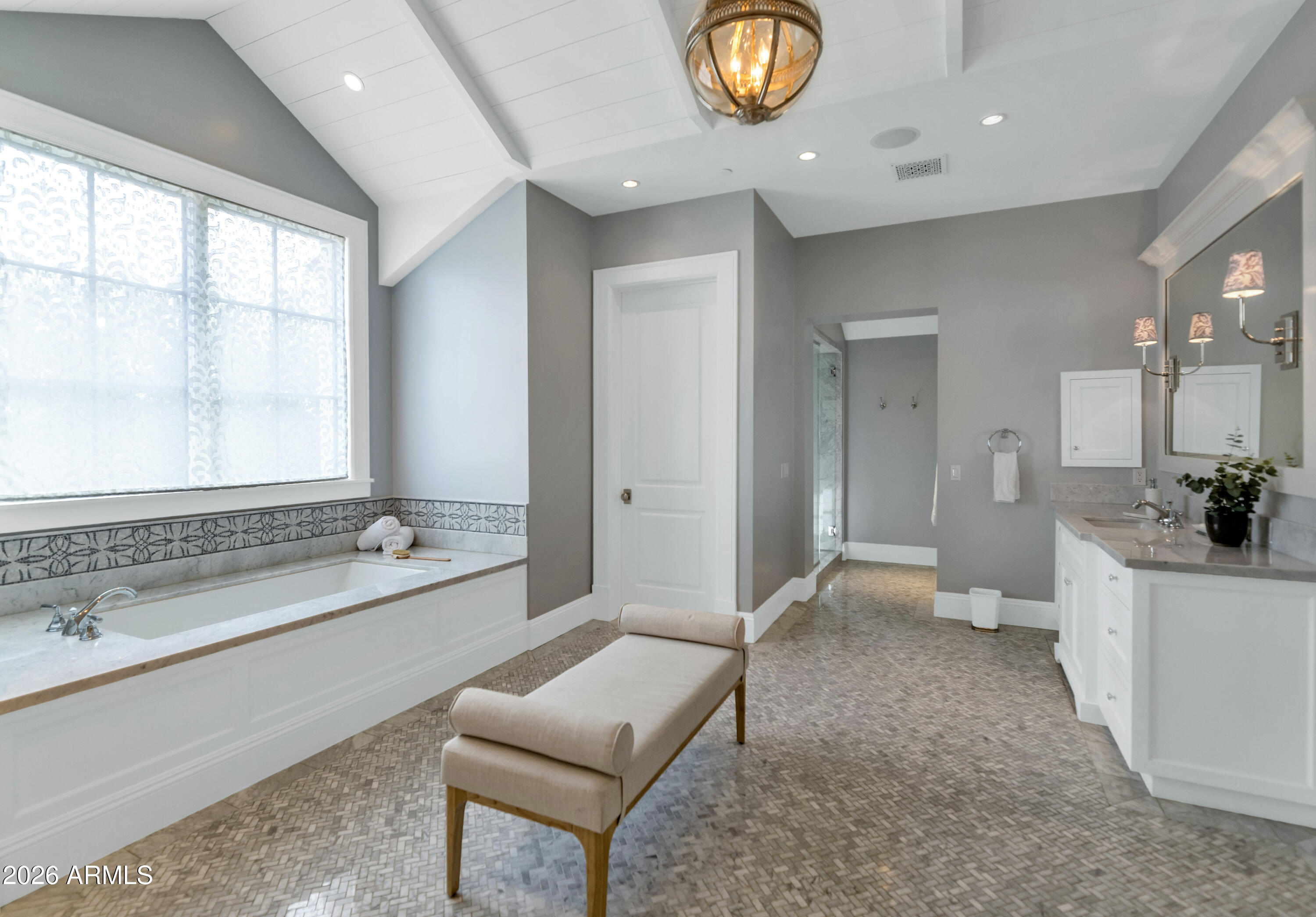 5446 E EXETER Boulevard