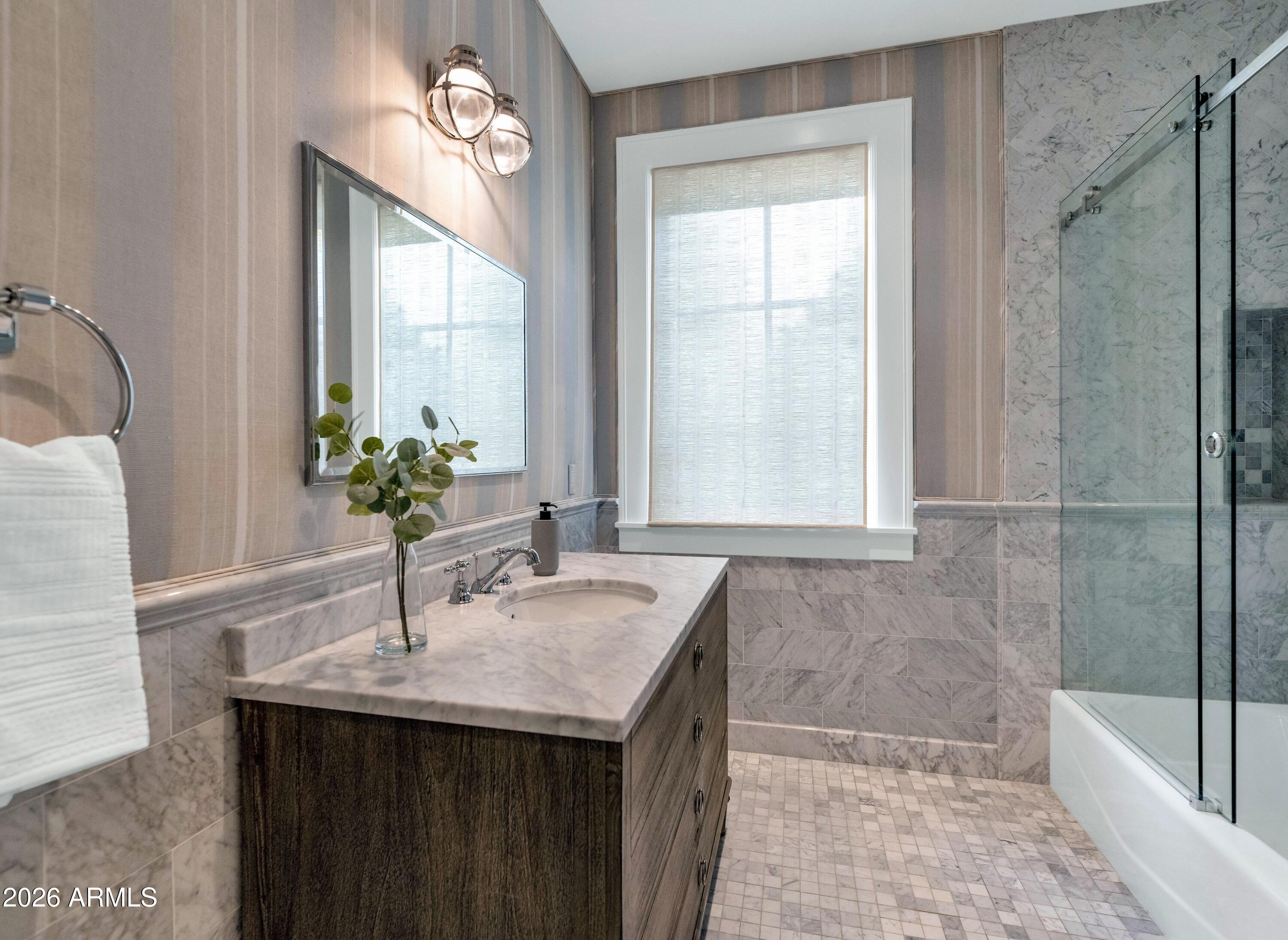 5446 E EXETER Boulevard