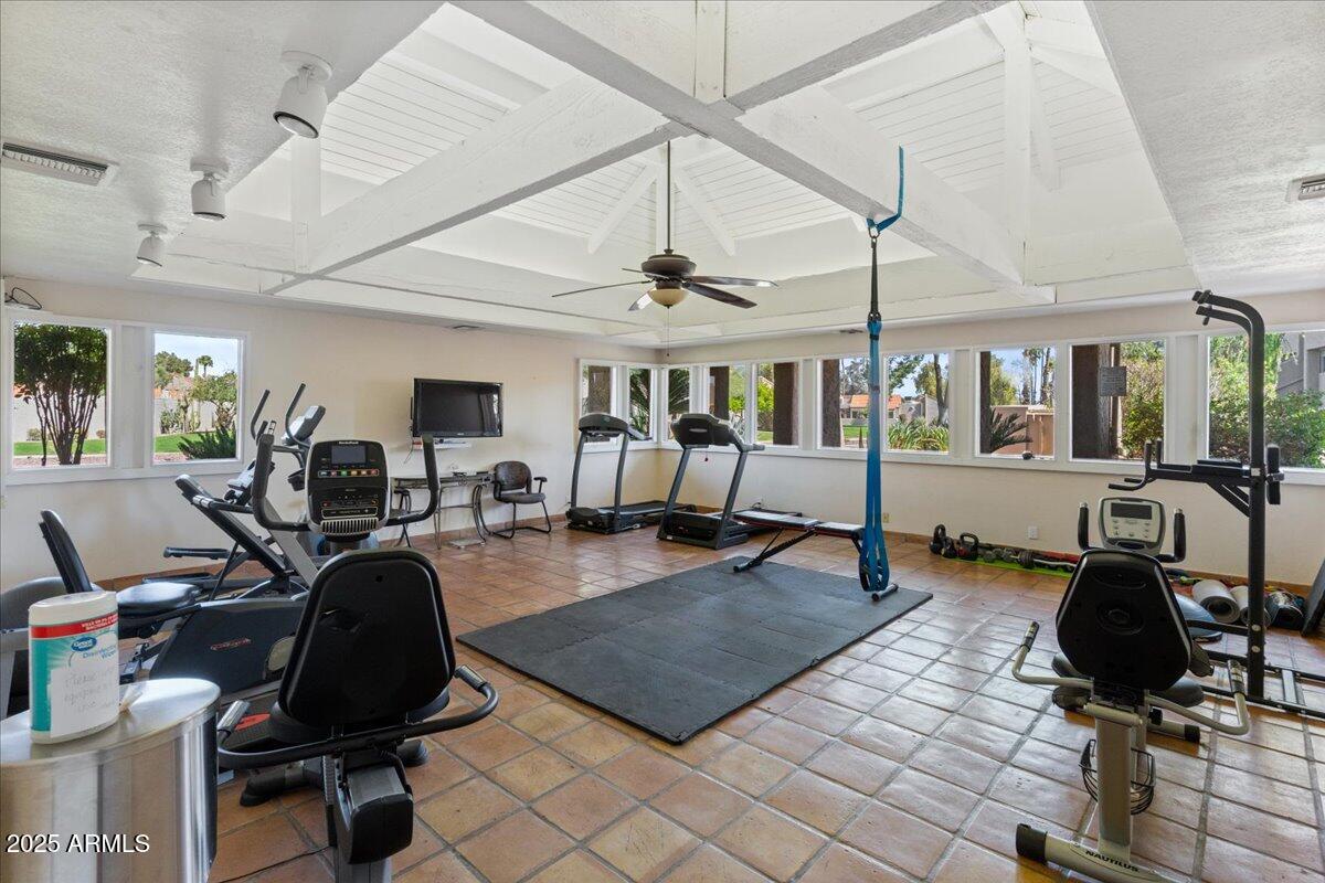 7312 N VIA CAMELLO DEL NORTE Street, 95