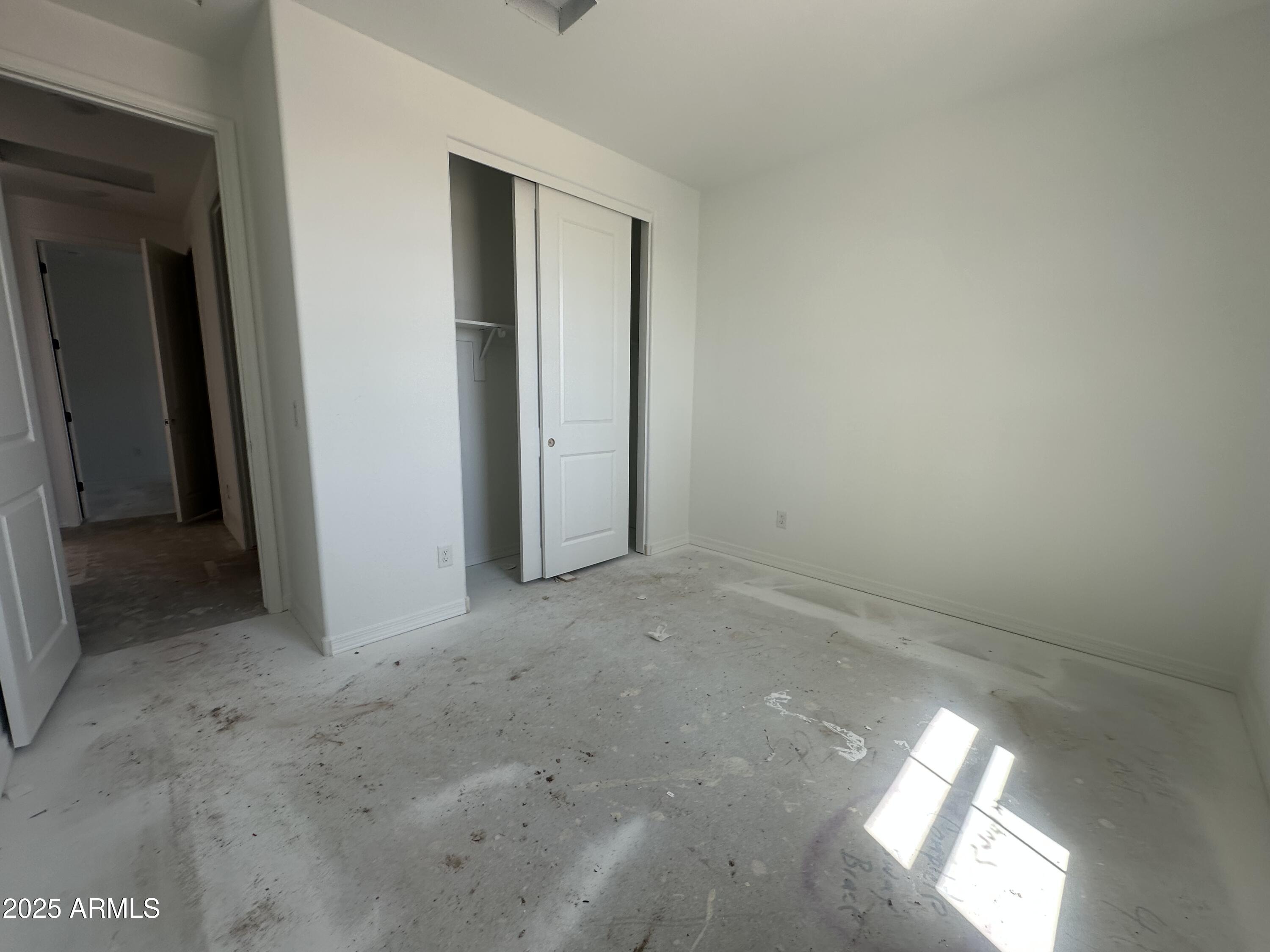 22824 E ROUNDUP Way