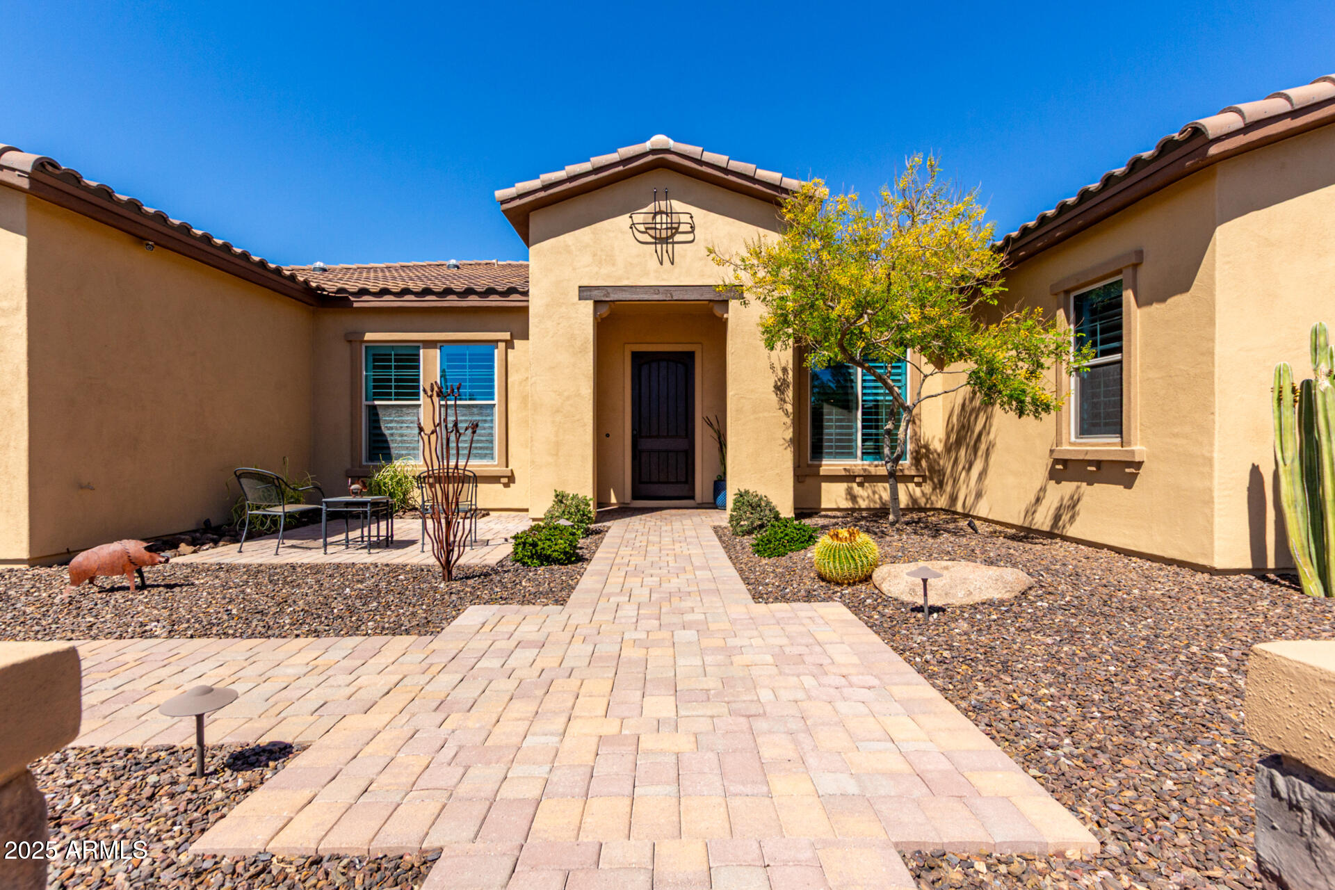 6112 E CALLE DE POMPAS