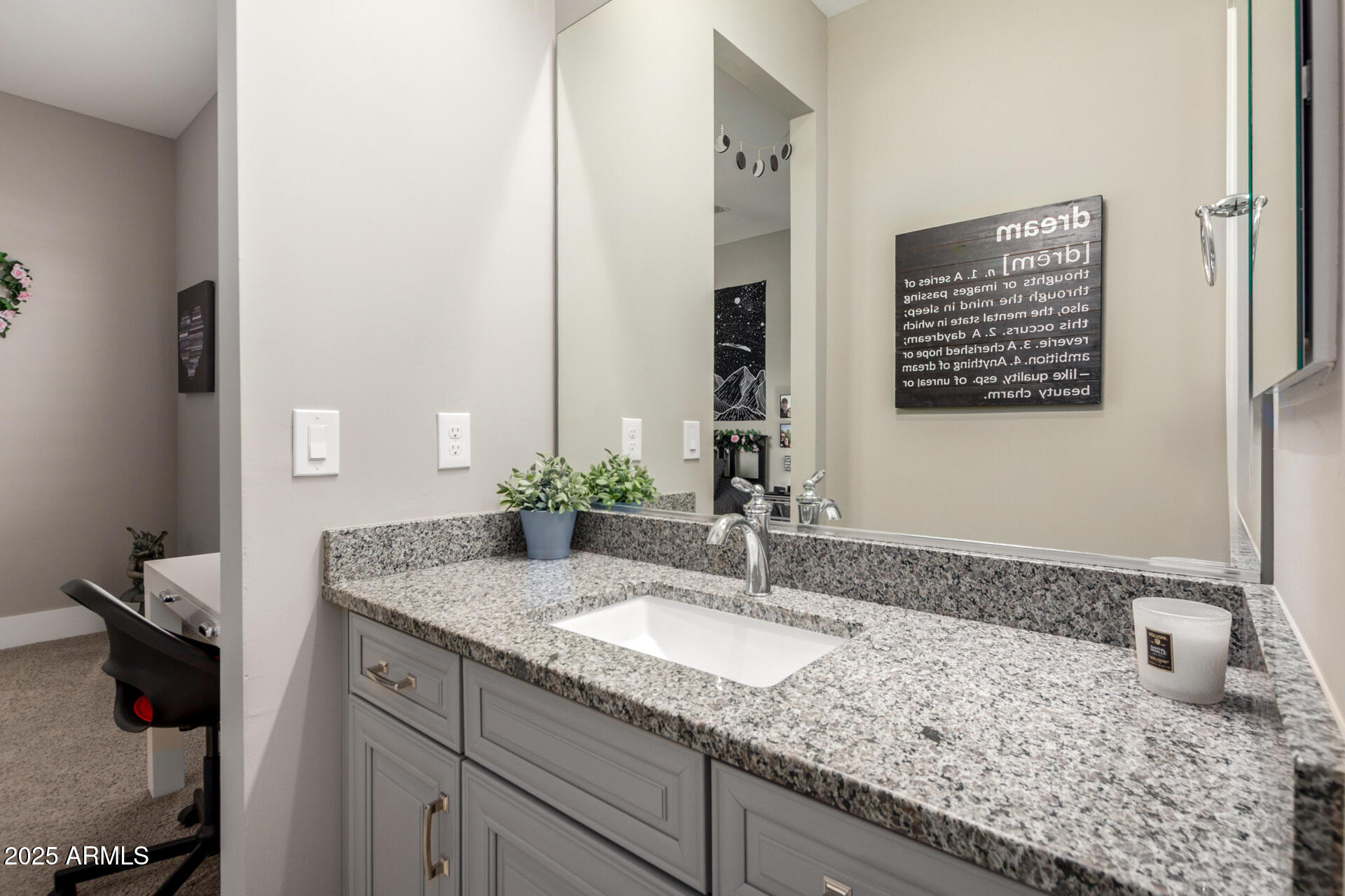 6112 E CALLE DE POMPAS