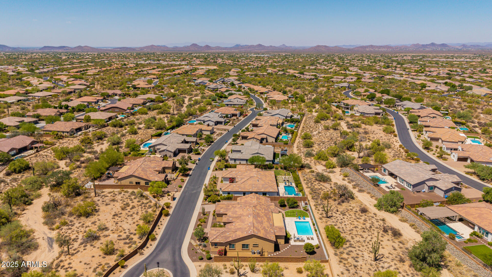 6112 E CALLE DE POMPAS