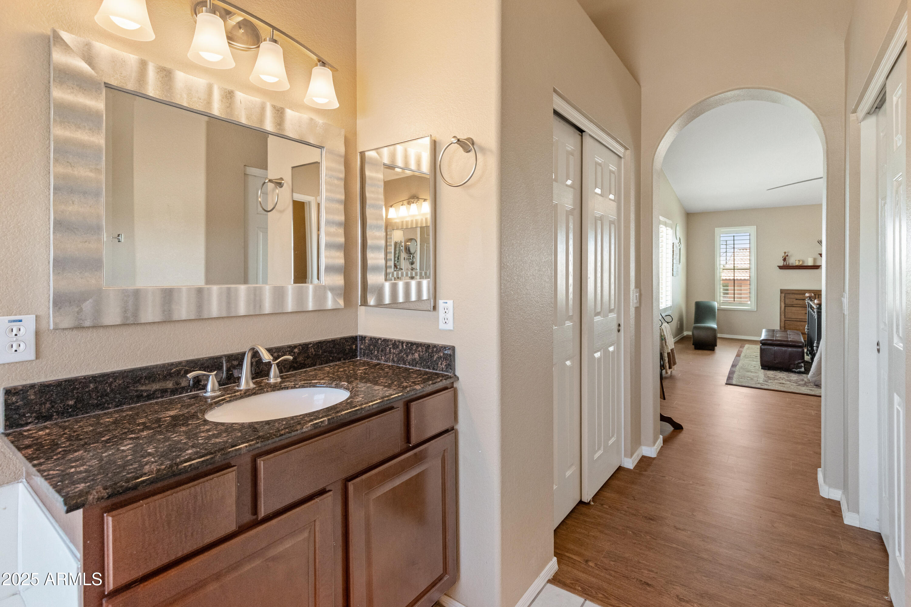 15055 S 40TH Place