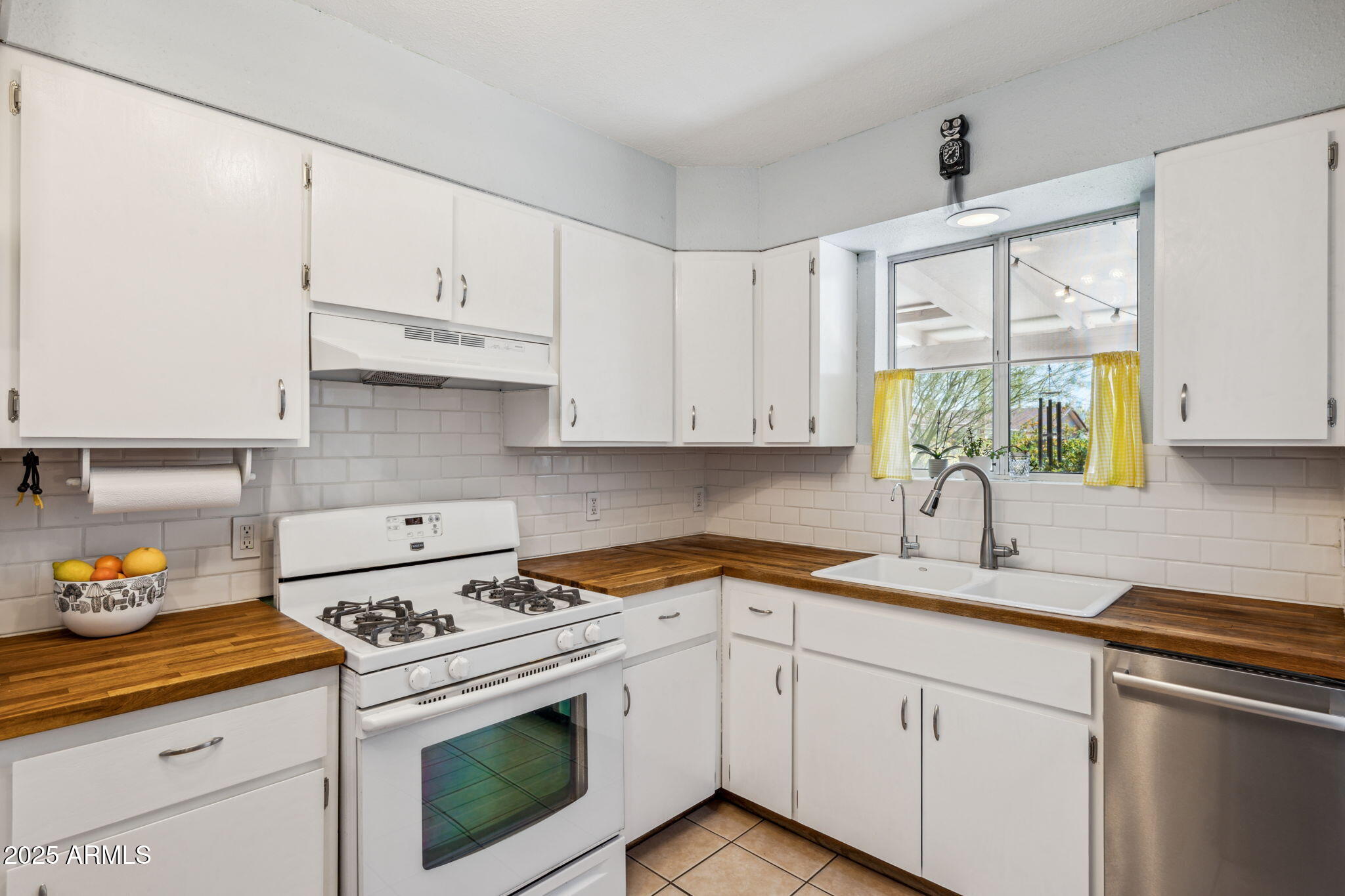 2921 E CHEERY LYNN Road