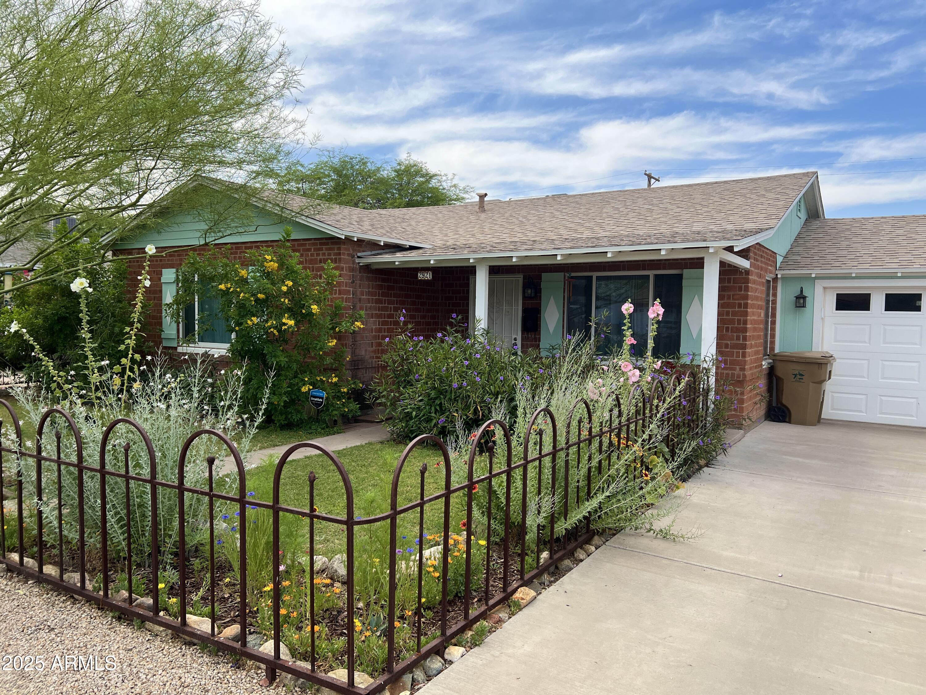 2921 E CHEERY LYNN Road