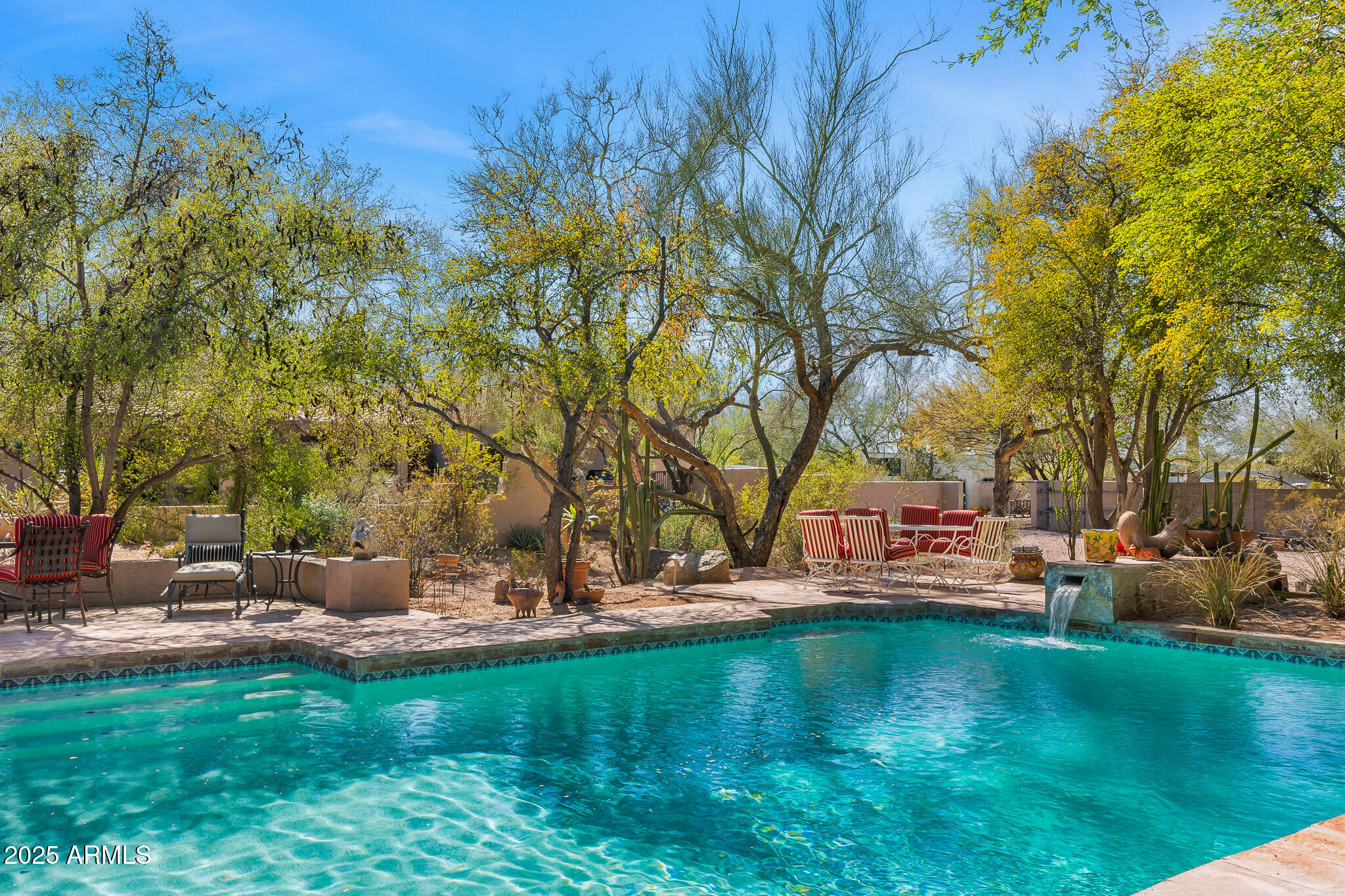 6301 N CAMELBACK MANOR Drive