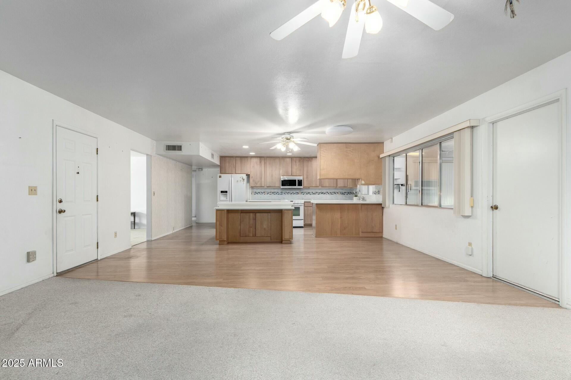 2433 E Acoma Drive