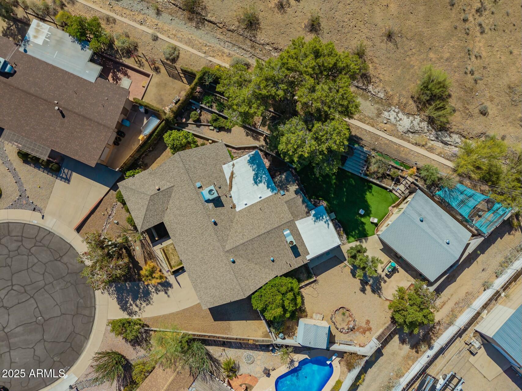 2433 E Acoma Drive