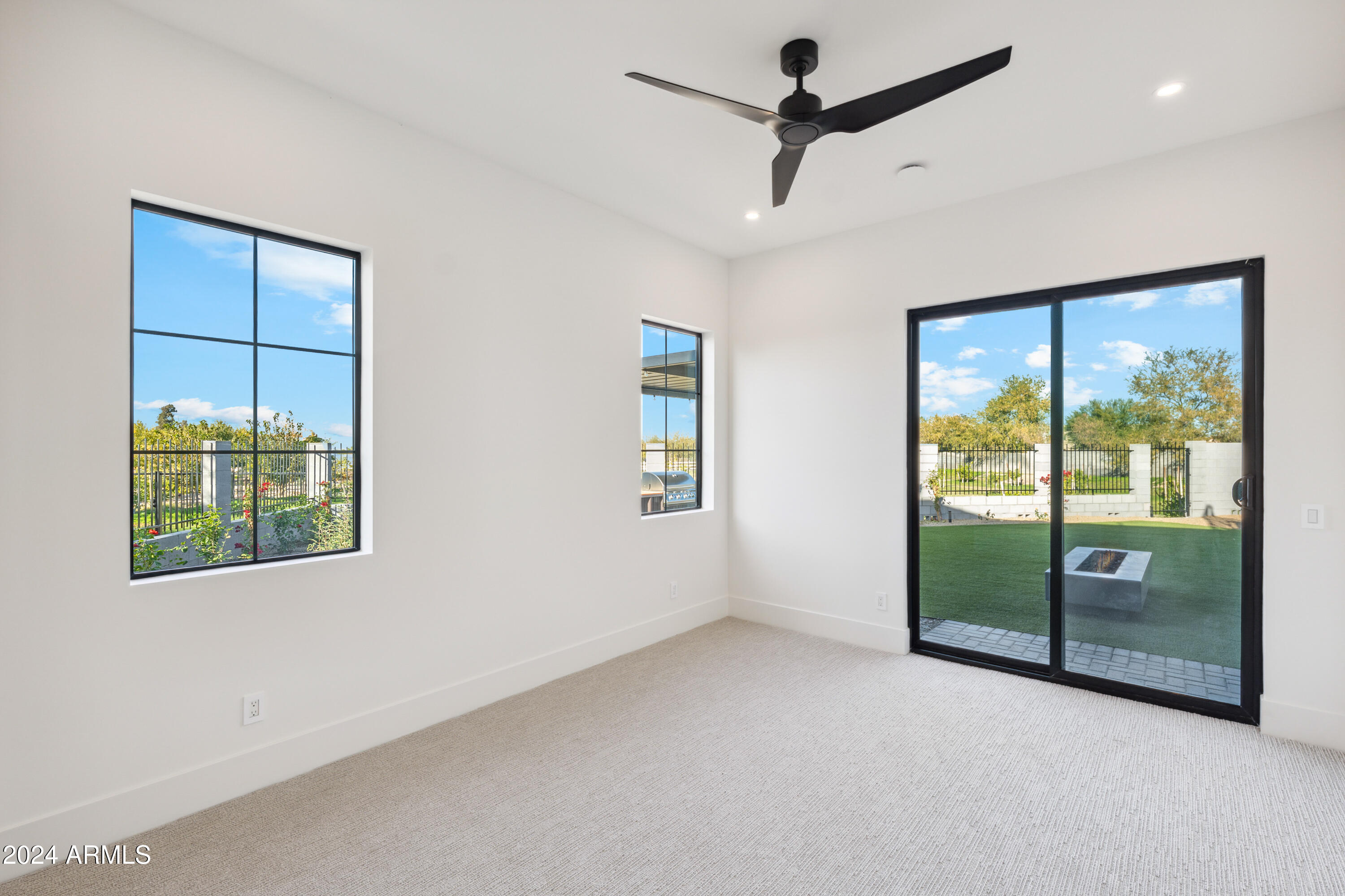 915 W ARDMORE Road, 11