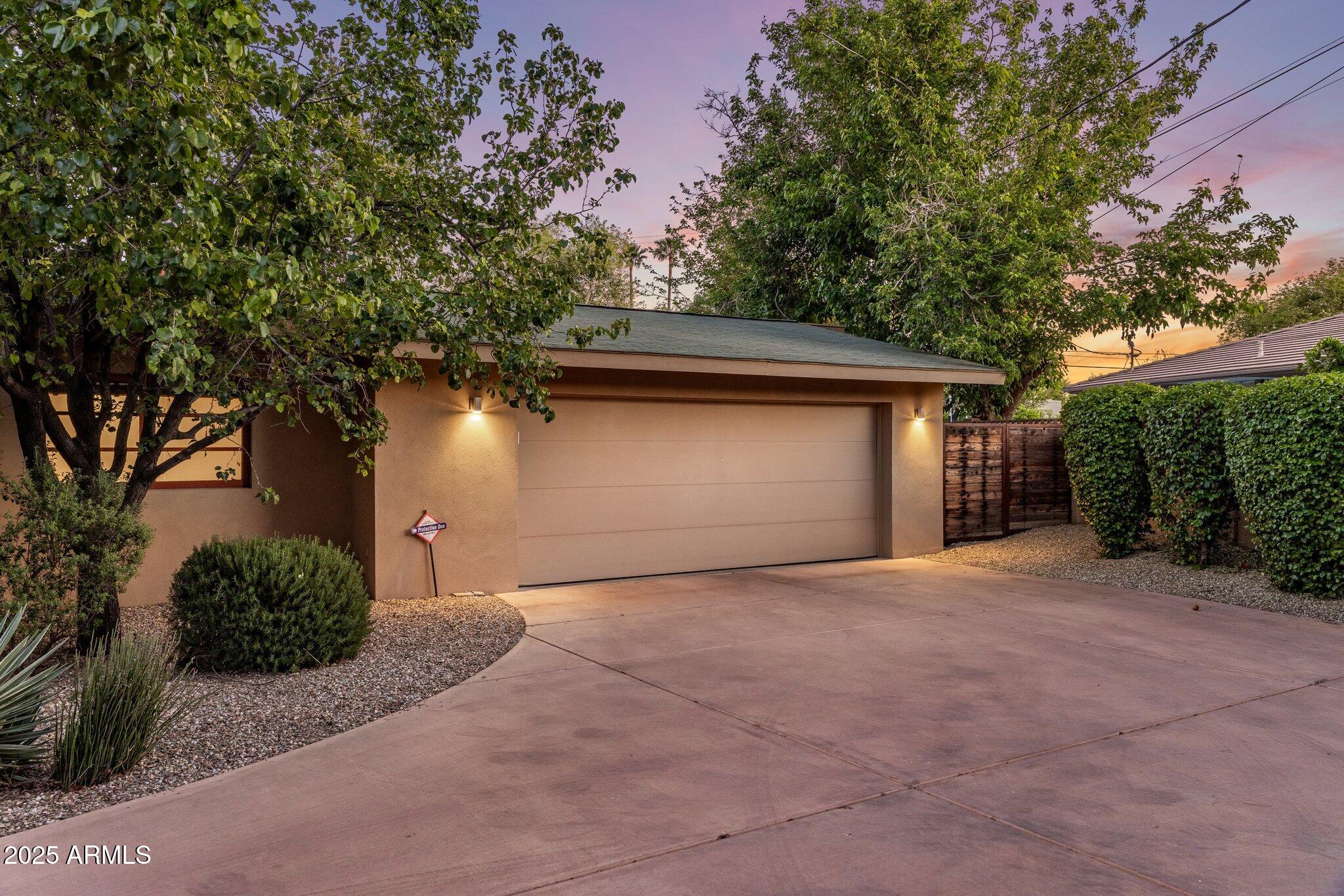 4210 N 63RD Place