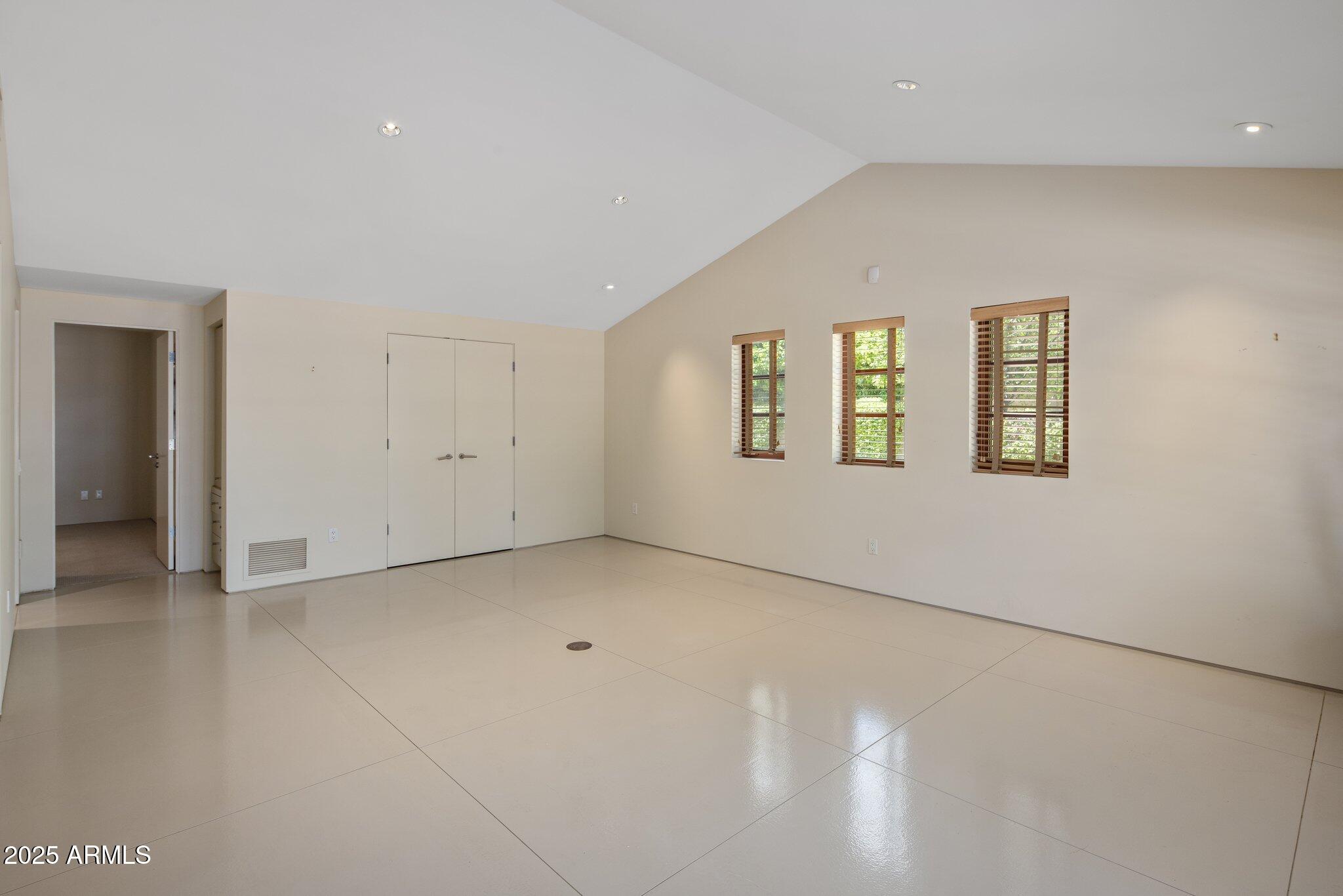 4210 N 63RD Place