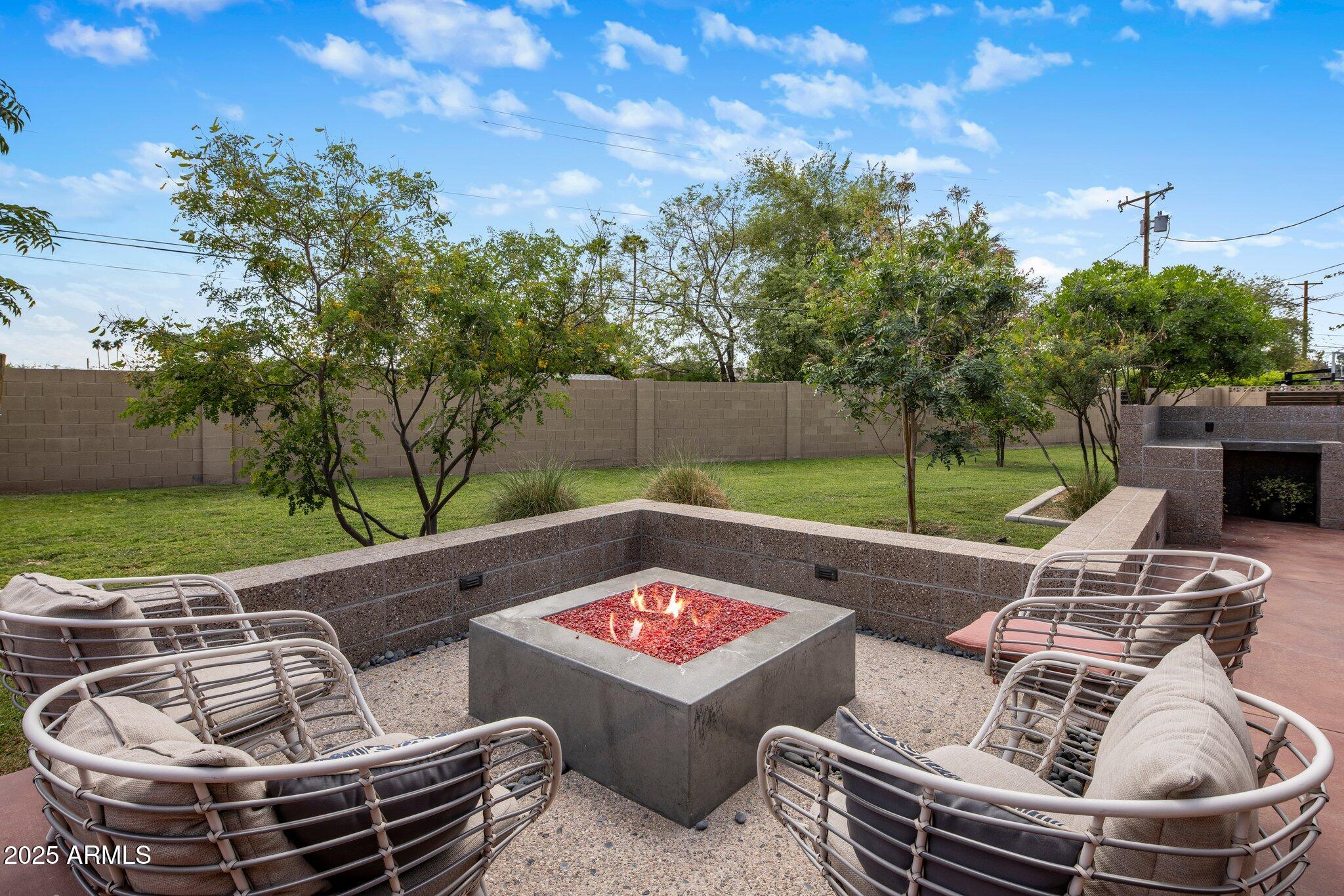 4210 N 63RD Place