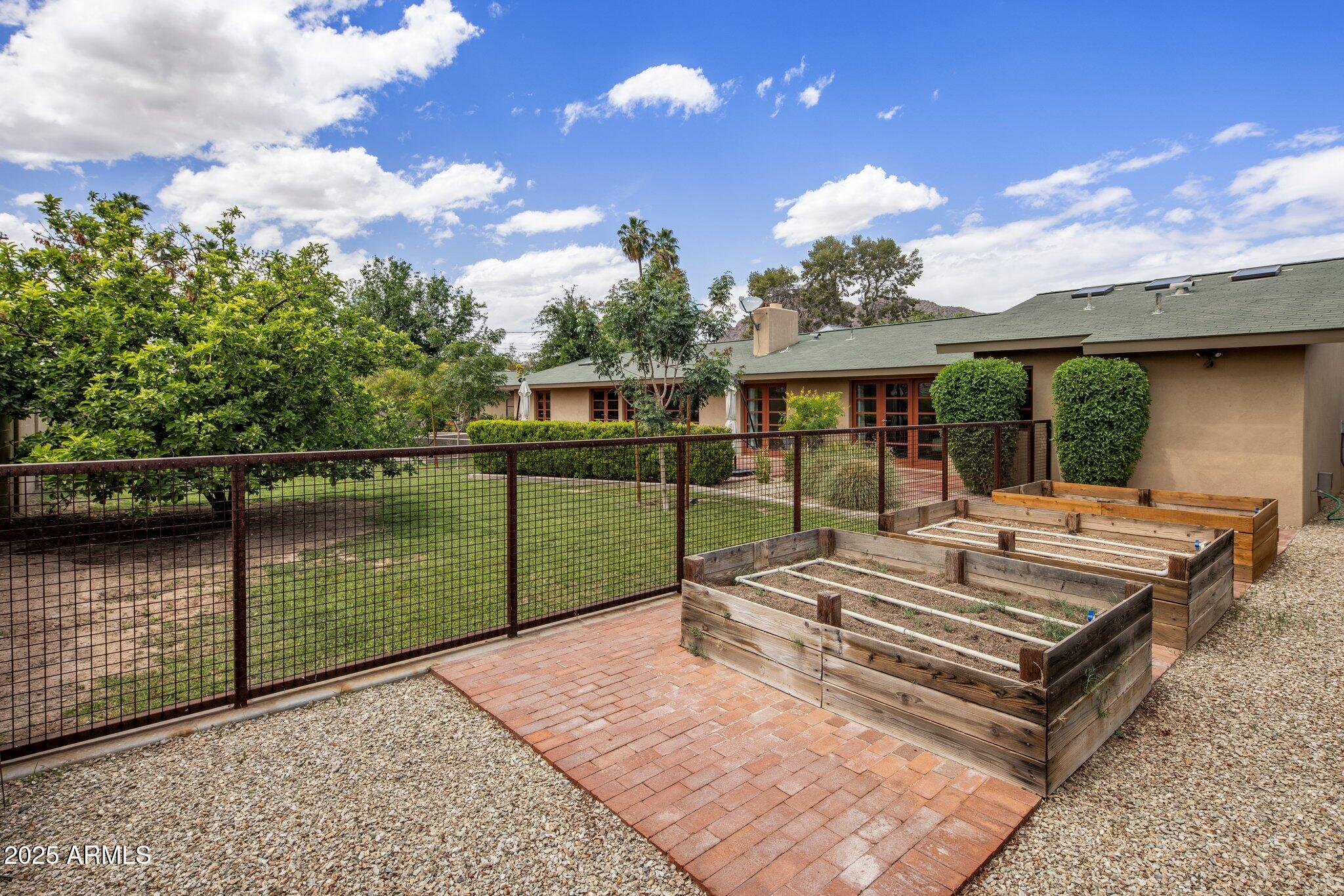 4210 N 63RD Place