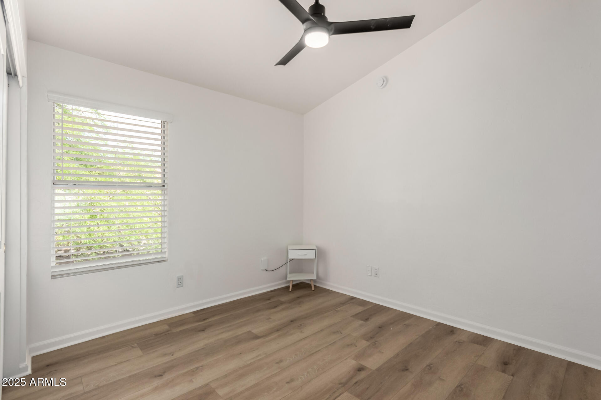 706 W NIDO Circle