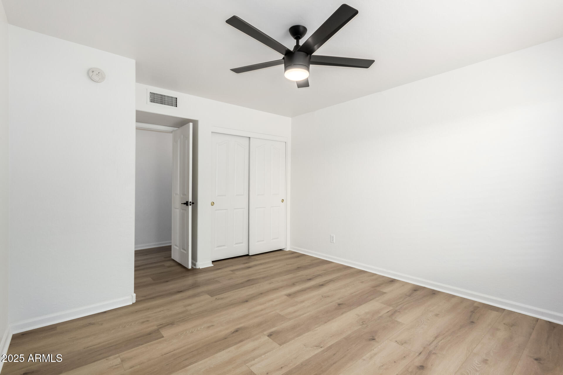 706 W NIDO Circle