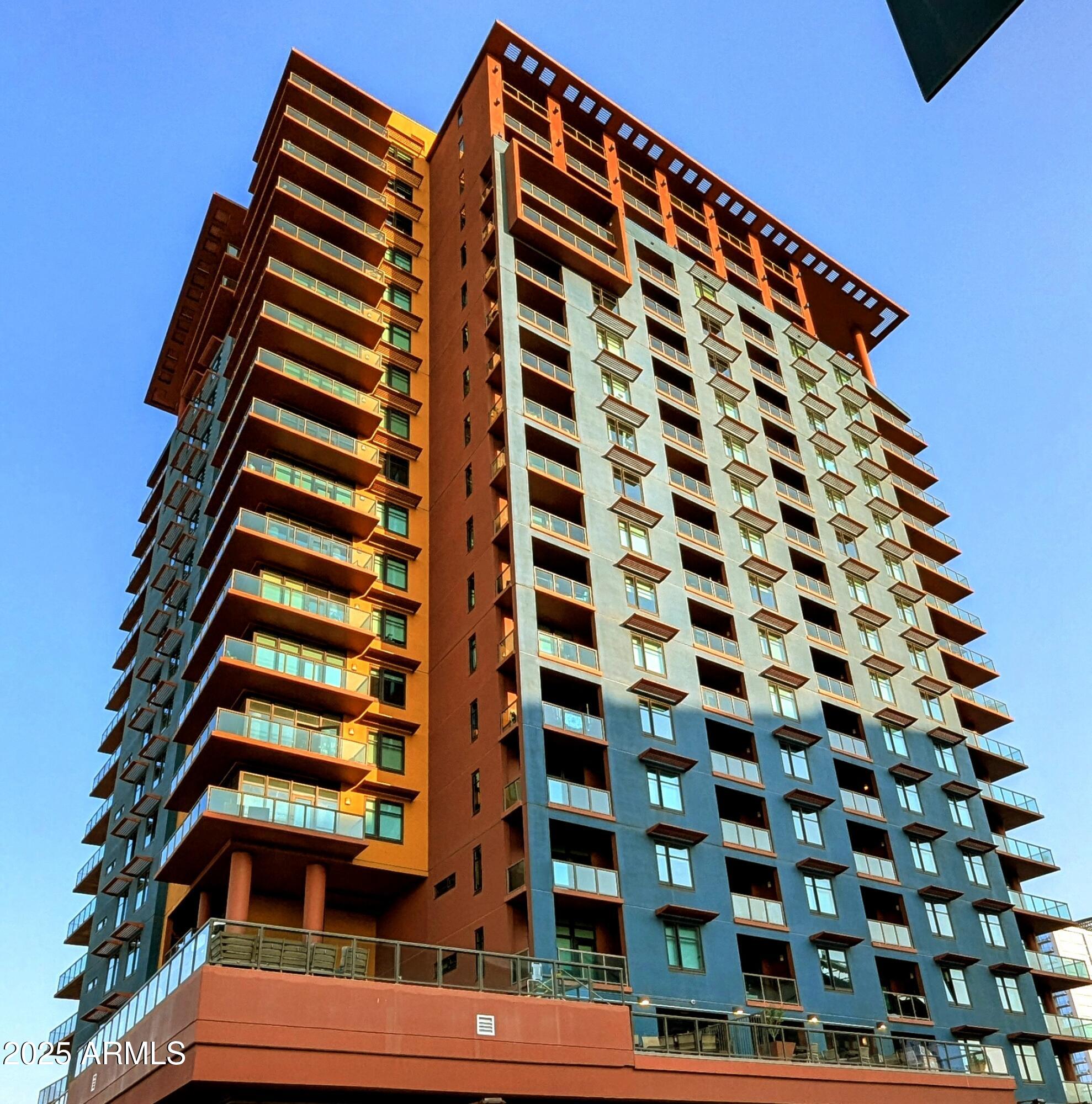 310 S 4TH Street, 802