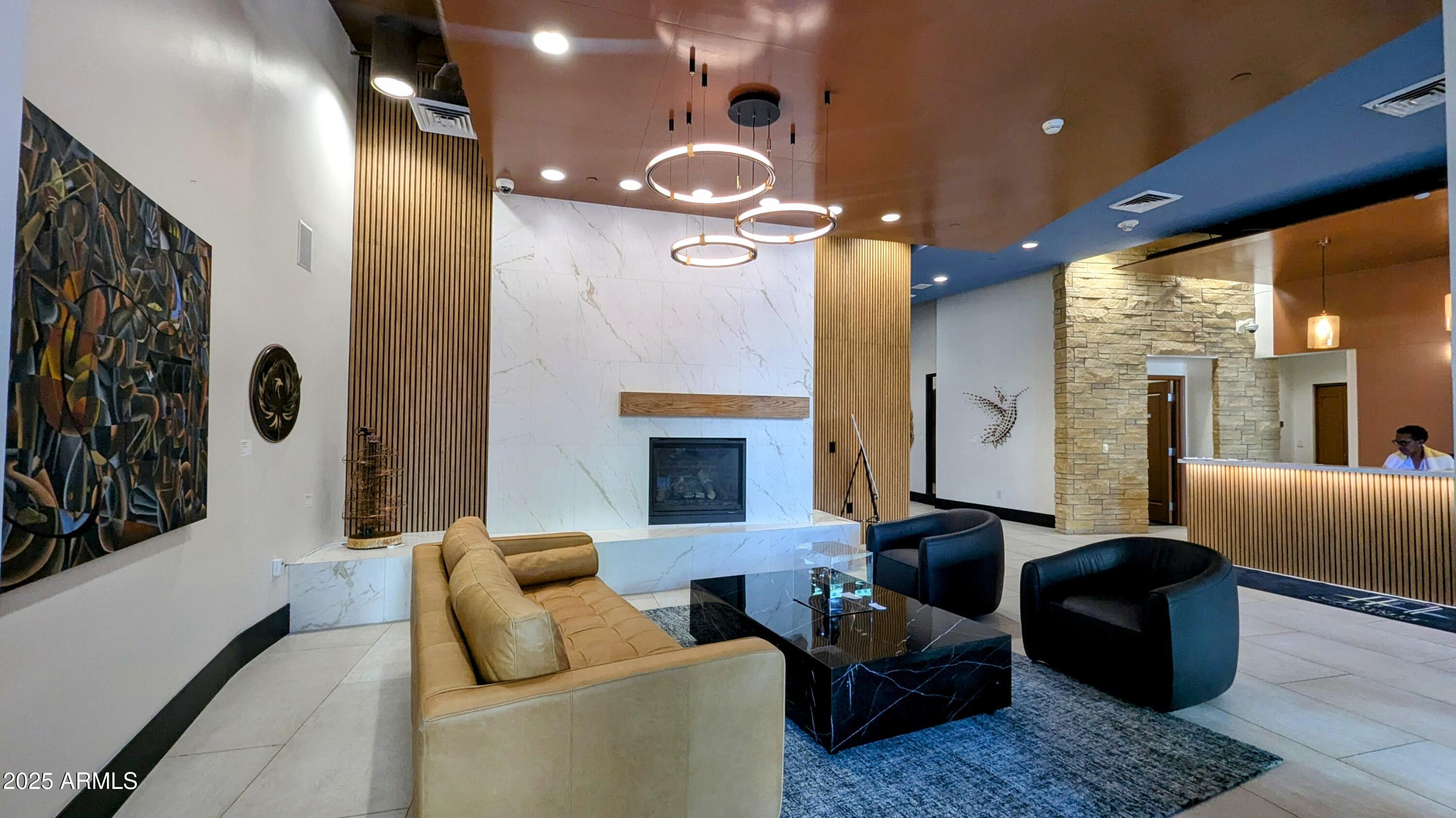 310 S 4TH Street, 802