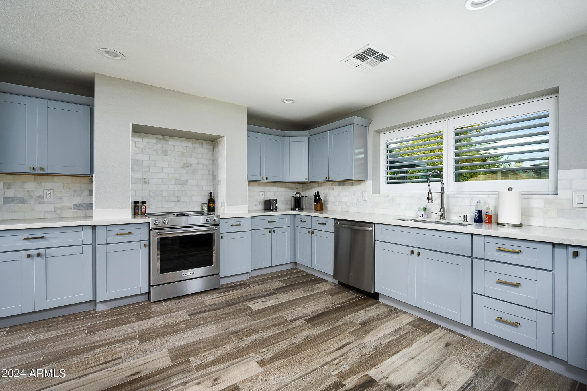 4501 N 86TH Place