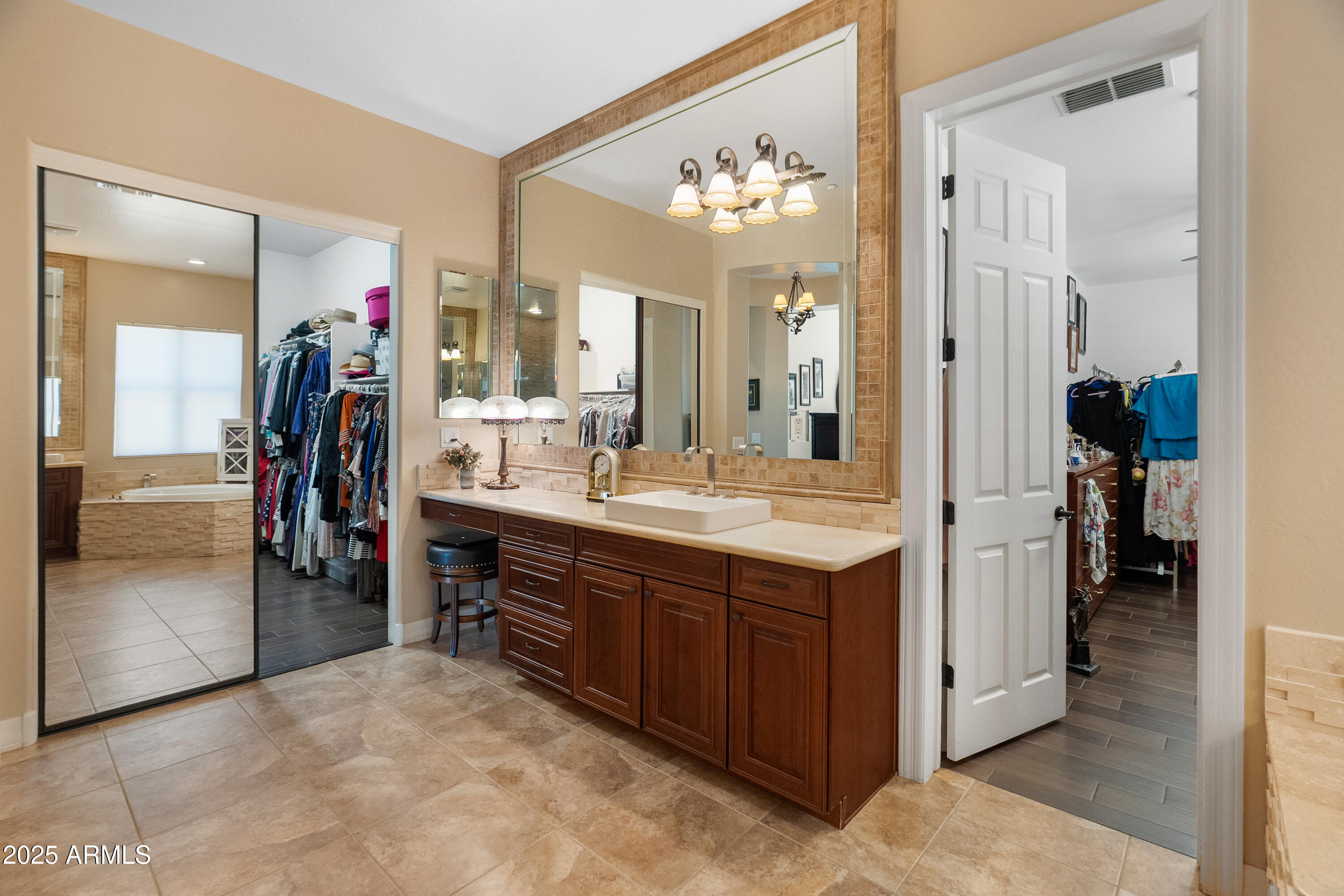 9249 E Desert Arroyos Street