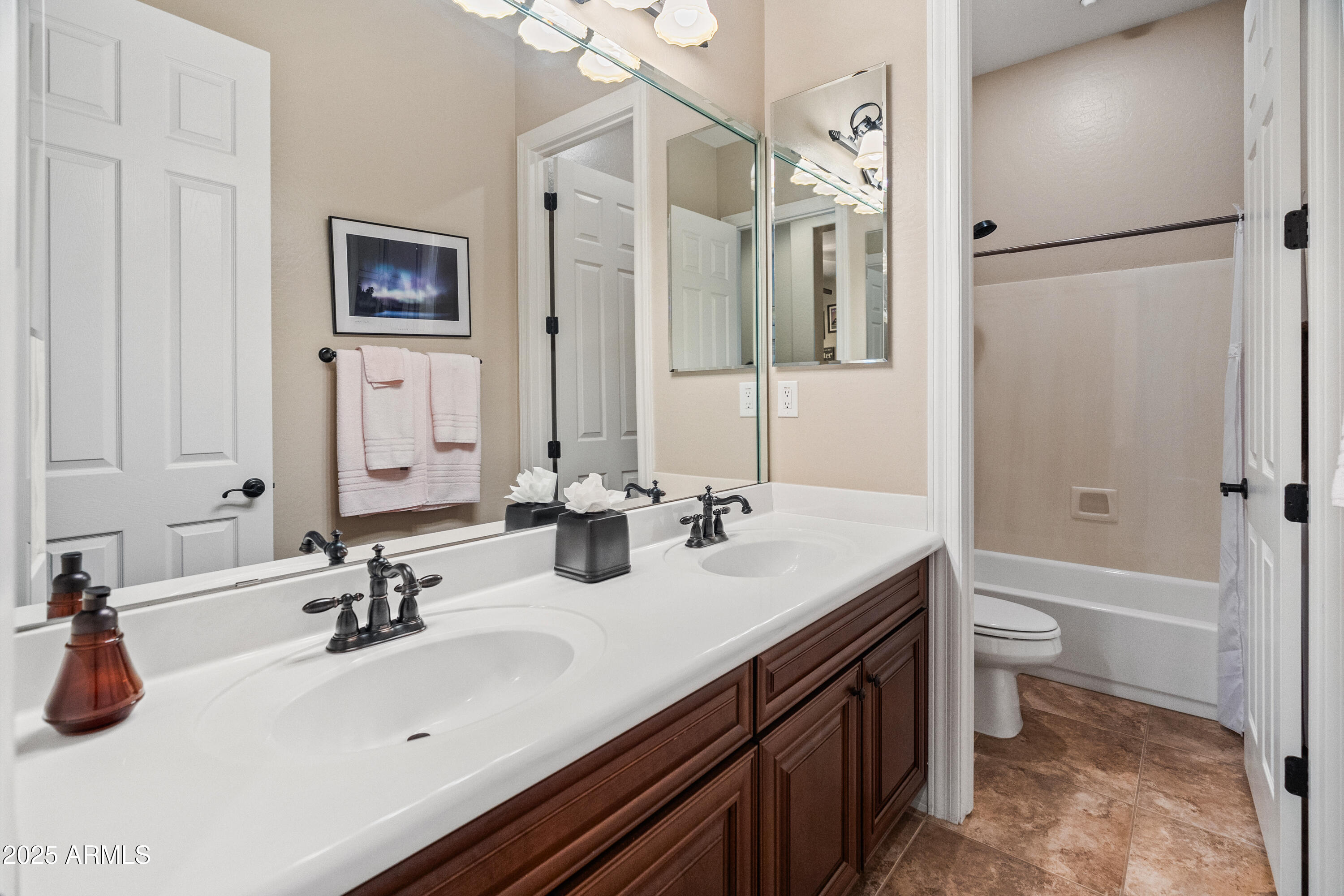 9249 E Desert Arroyos Street