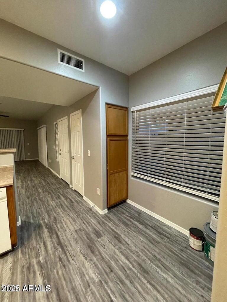 6770 N 47TH Avenue, 1021